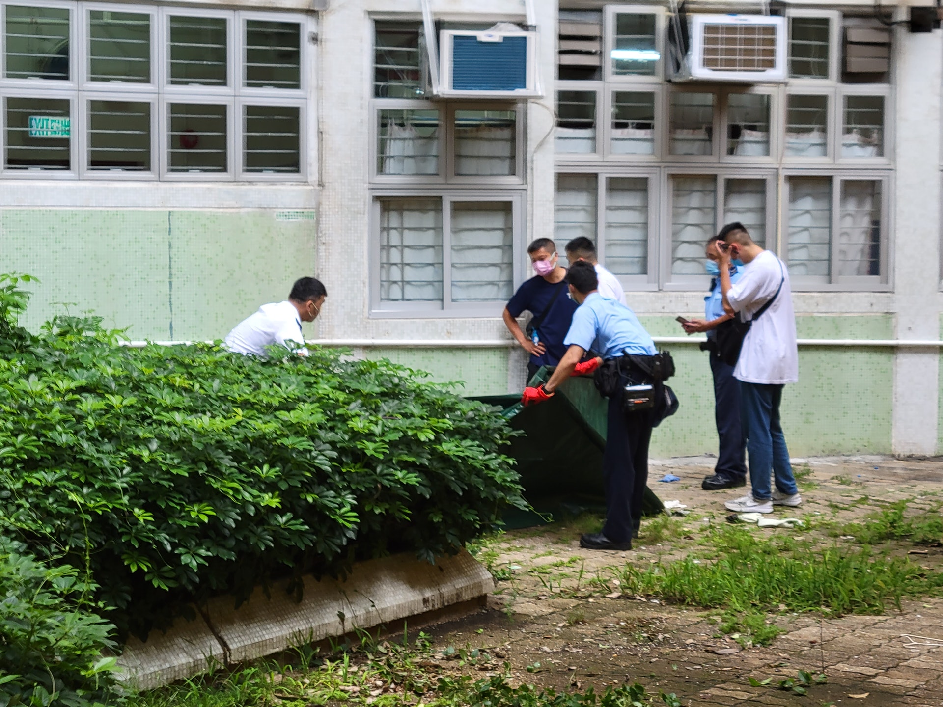 珍惜生命|寶林邨40歲男子墮樓亡 珍惜生命|寶林邨40歲男子墮樓亡