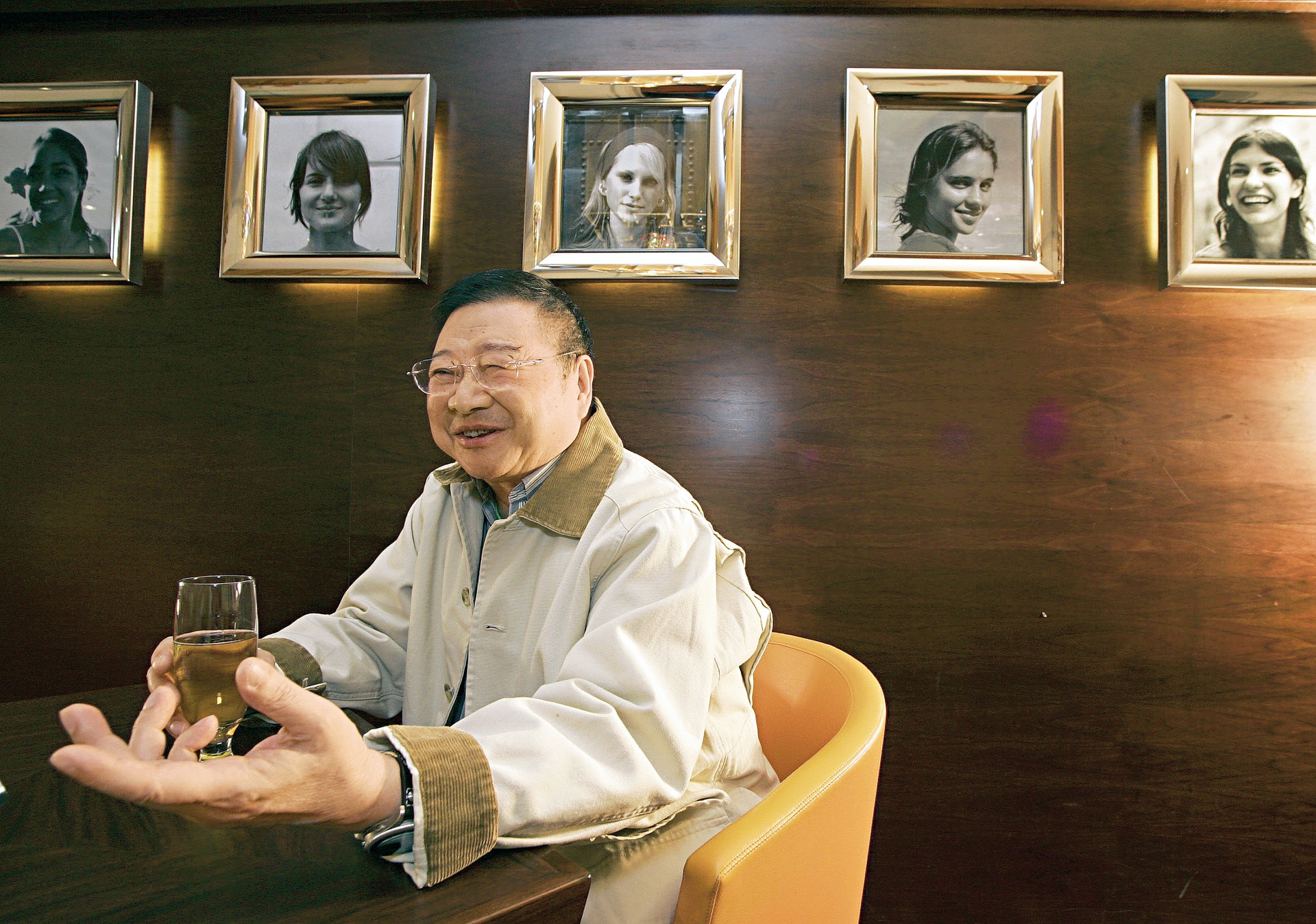 倪匡7月3 日驚傳離世消息,享年87歲,消息震驚全球。(視覺中國) 倪匡7月3 日驚傳離世消息,享年87歲,消息震驚全球。(視覺中國)
