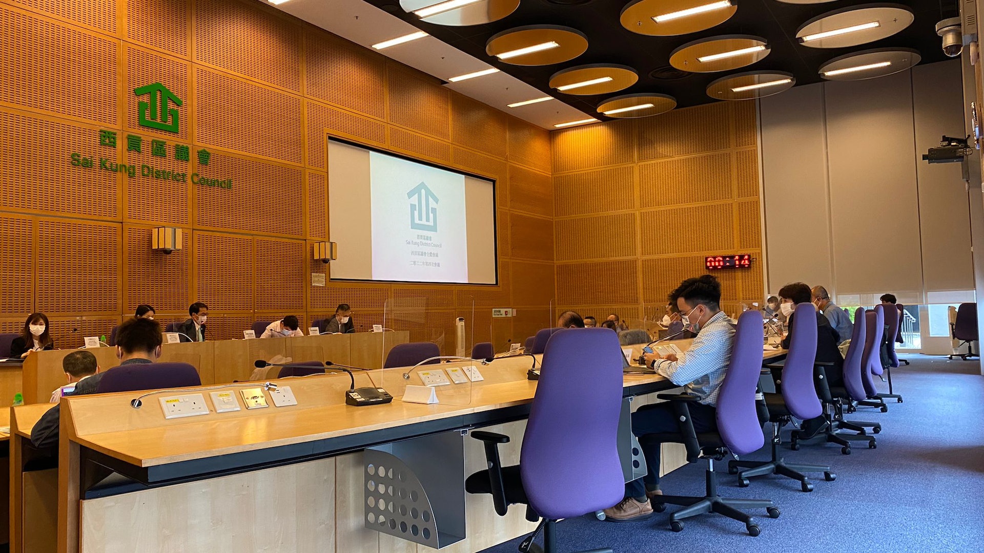 01多聲道 地區行政改革需實踐 民有所呼 我有所應 01多聲道 地區行政改革需實踐 民有所呼 我有所應