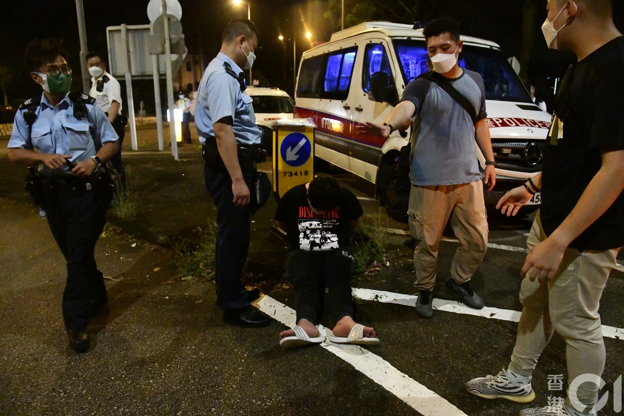 清水灣毒品車遇查逃走狂飆1 5公里被包抄截獲兩男束手就擒