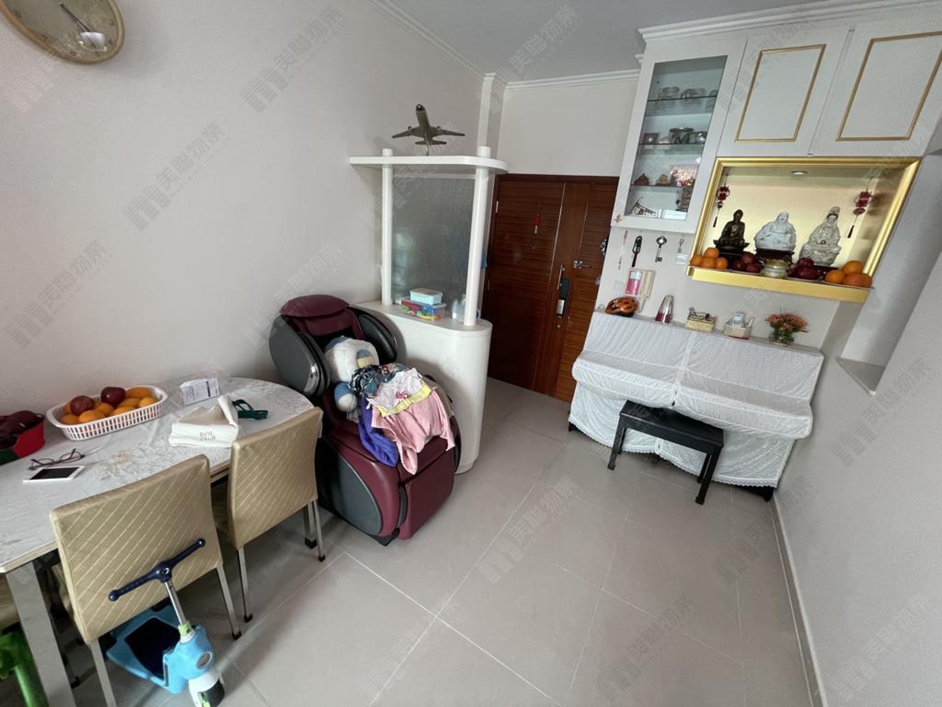 單位內櫳闊落,配以簡單裝修。(代理提供) 單位內櫳闊落,配以簡單裝修。(代理提供)