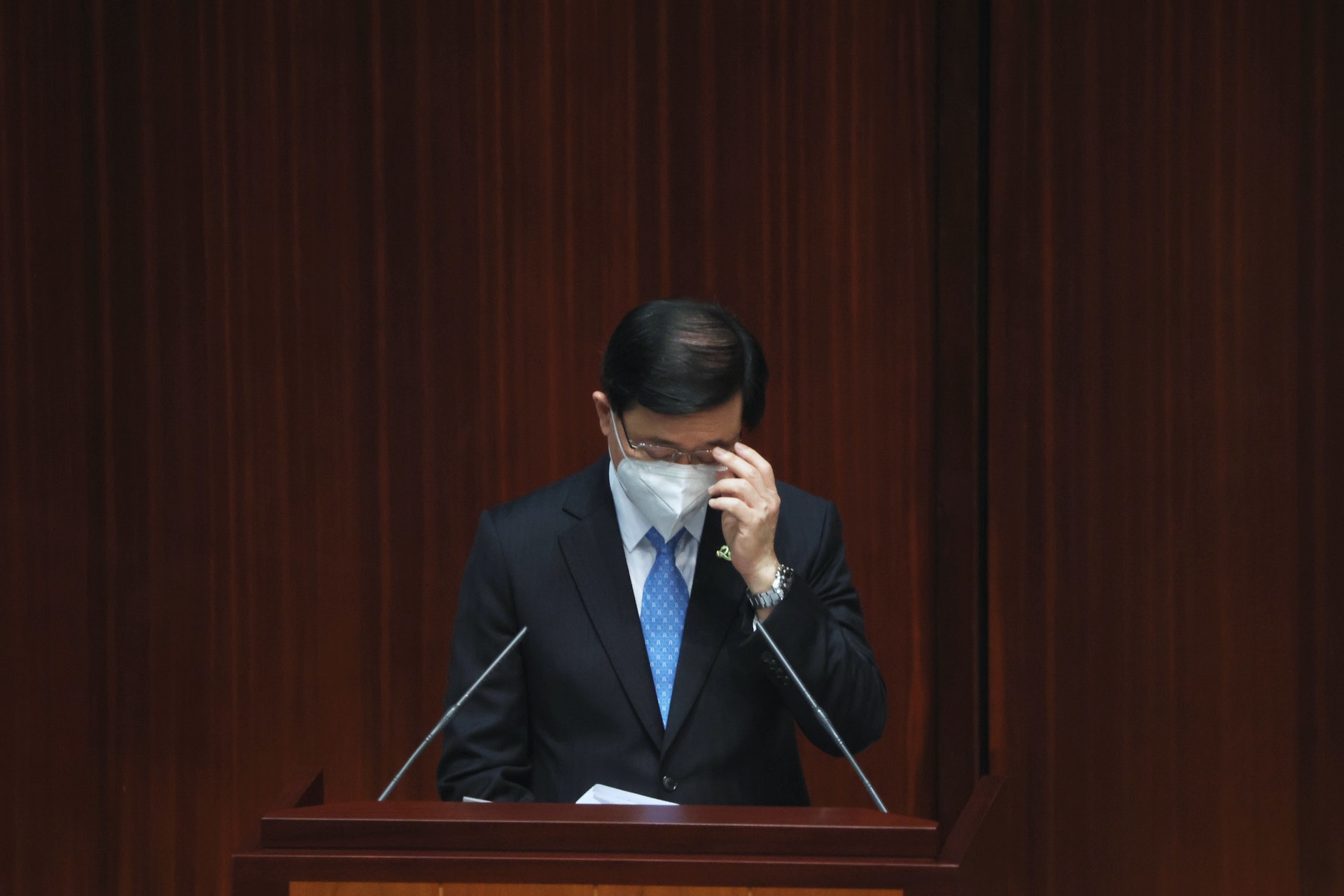 李家超出席特首答問會。(李澤彤攝) 李家超出席特首答問會。(李澤彤攝)
