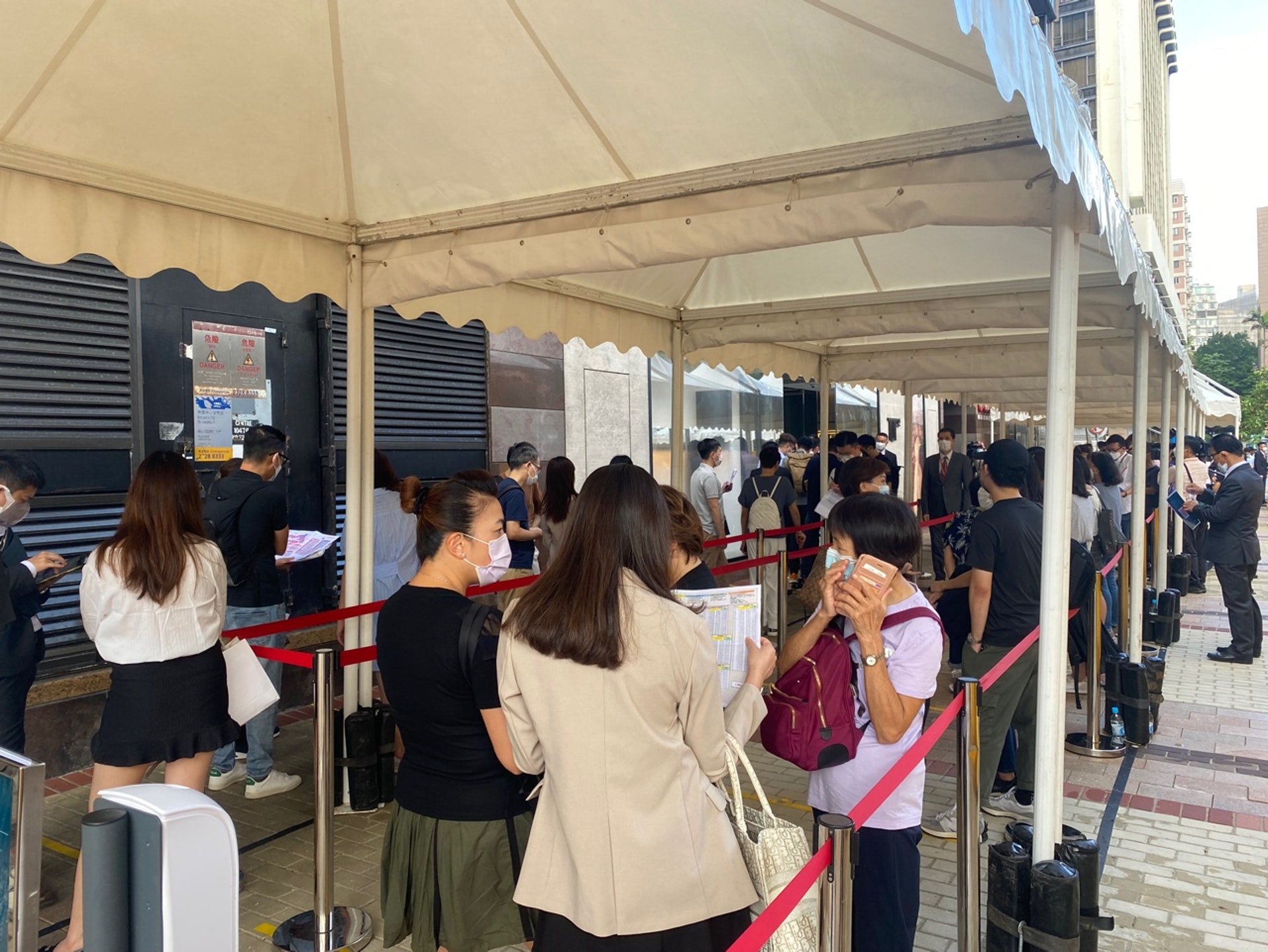 凱柏峰 I 售樓處位於尖沙咀中心。(陳芷晴攝) 凱柏峰 I 售樓處位於尖沙咀中心。(陳芷晴攝)