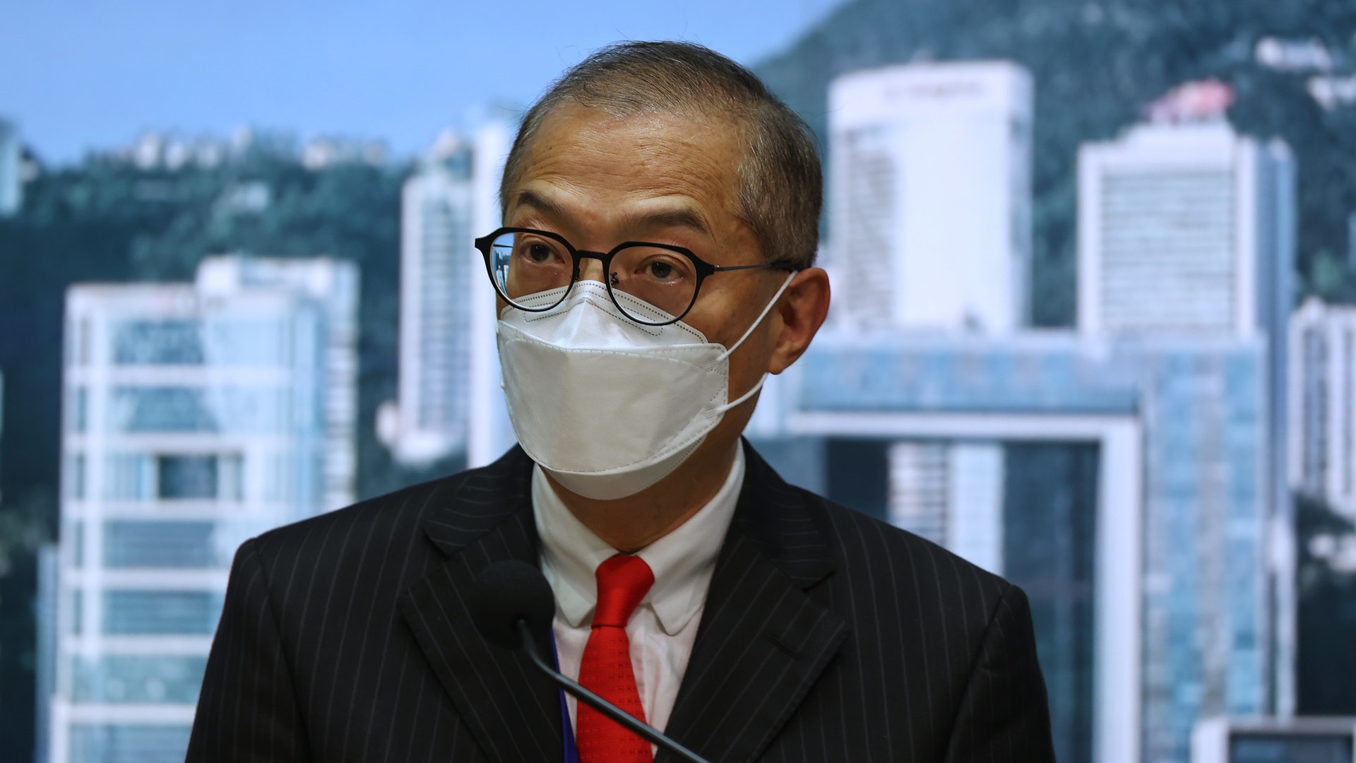 盧寵茂:委任專家前已解釋防疫不照抄外國 宜先內部溝通統一訊息 盧寵茂:委任專家前已解釋防疫不照抄外國 宜先內部溝通統一訊息