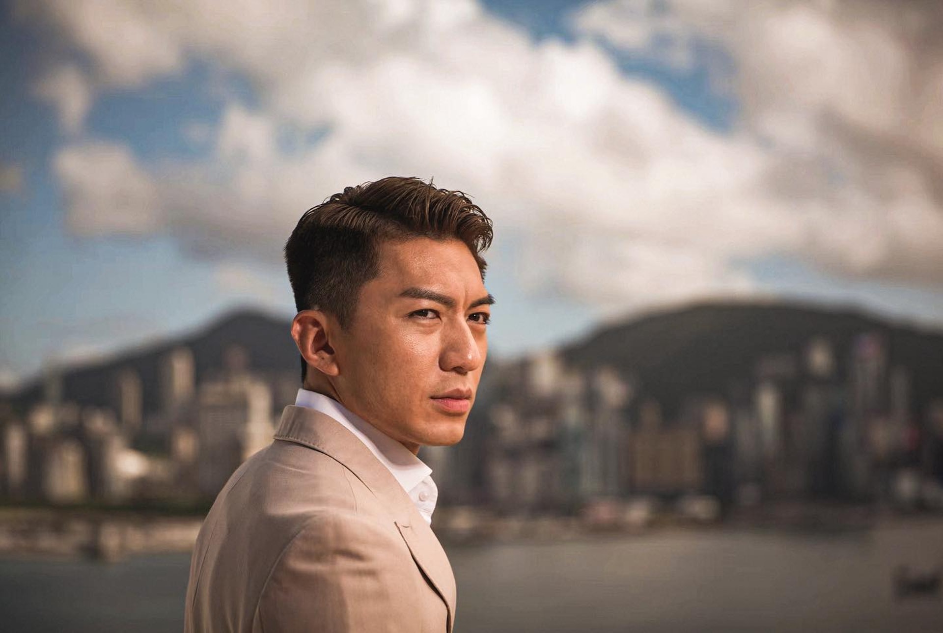 袁偉豪IG分享模特兒時期舊照慶祝出道25周年:回憶總是美好的!