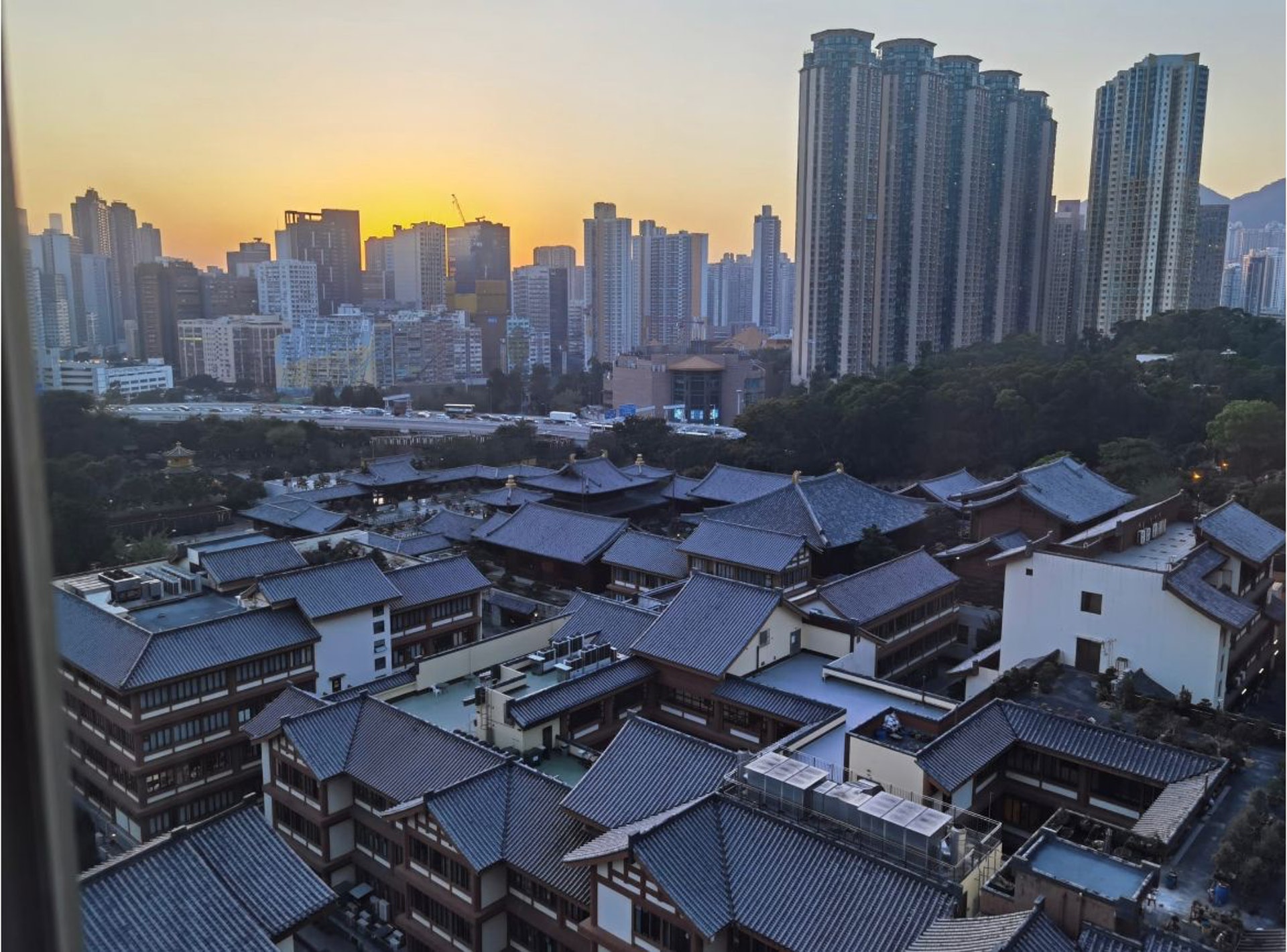 單位可望志蓮淨苑,視野開揚。(代理提供) 單位可望志蓮淨苑,視野開揚。(代理提供)