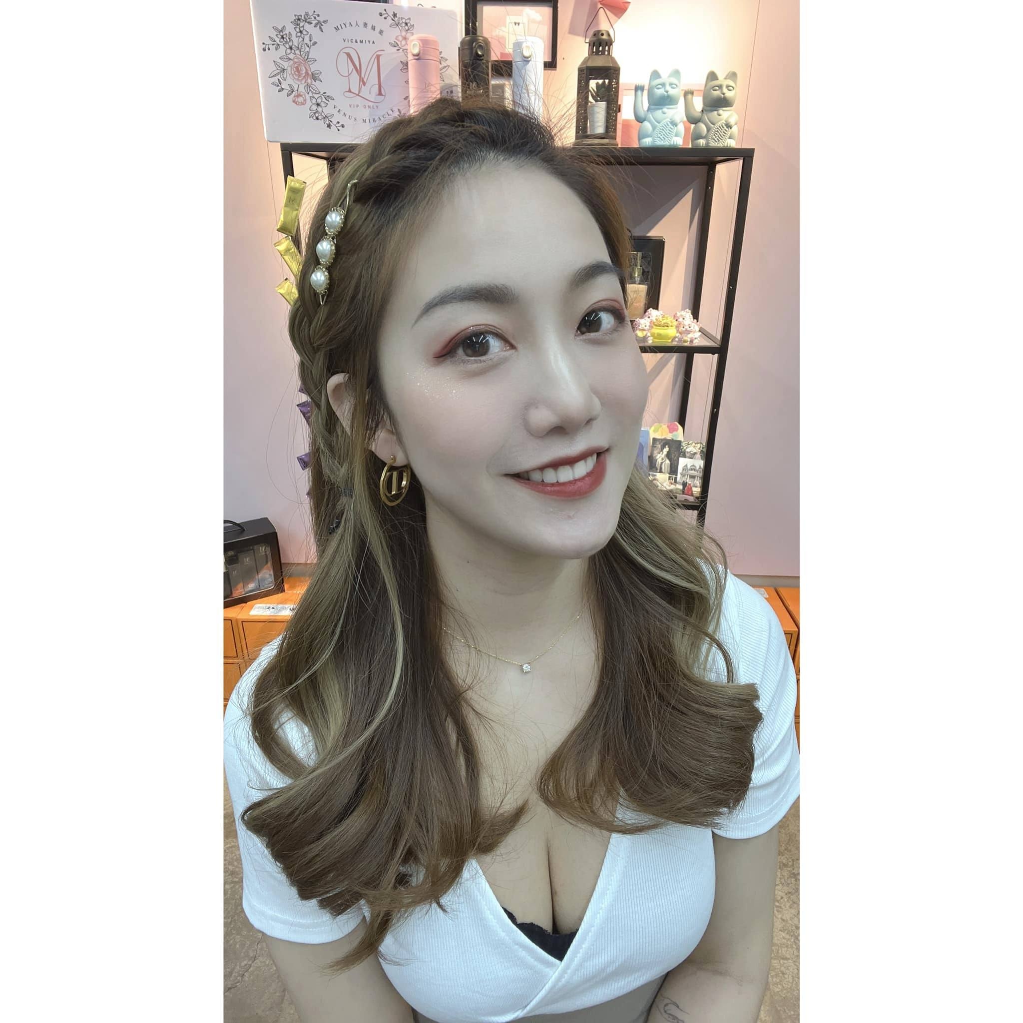 網紅直播主Miya（Facebook@Miya人妻妹紙）