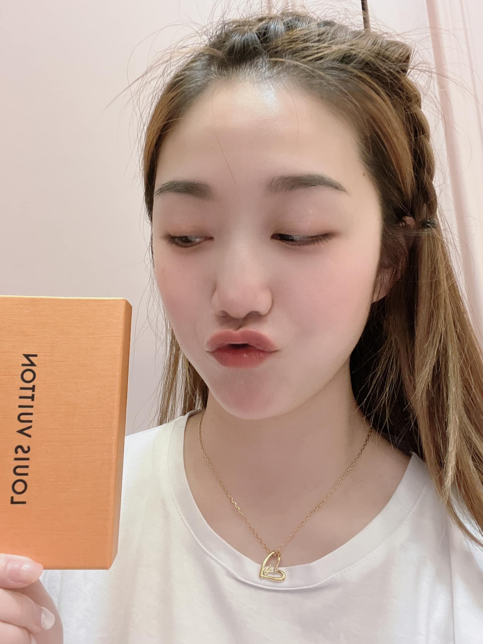 網紅直播主Miya（Facebook@Miya人妻妹紙）