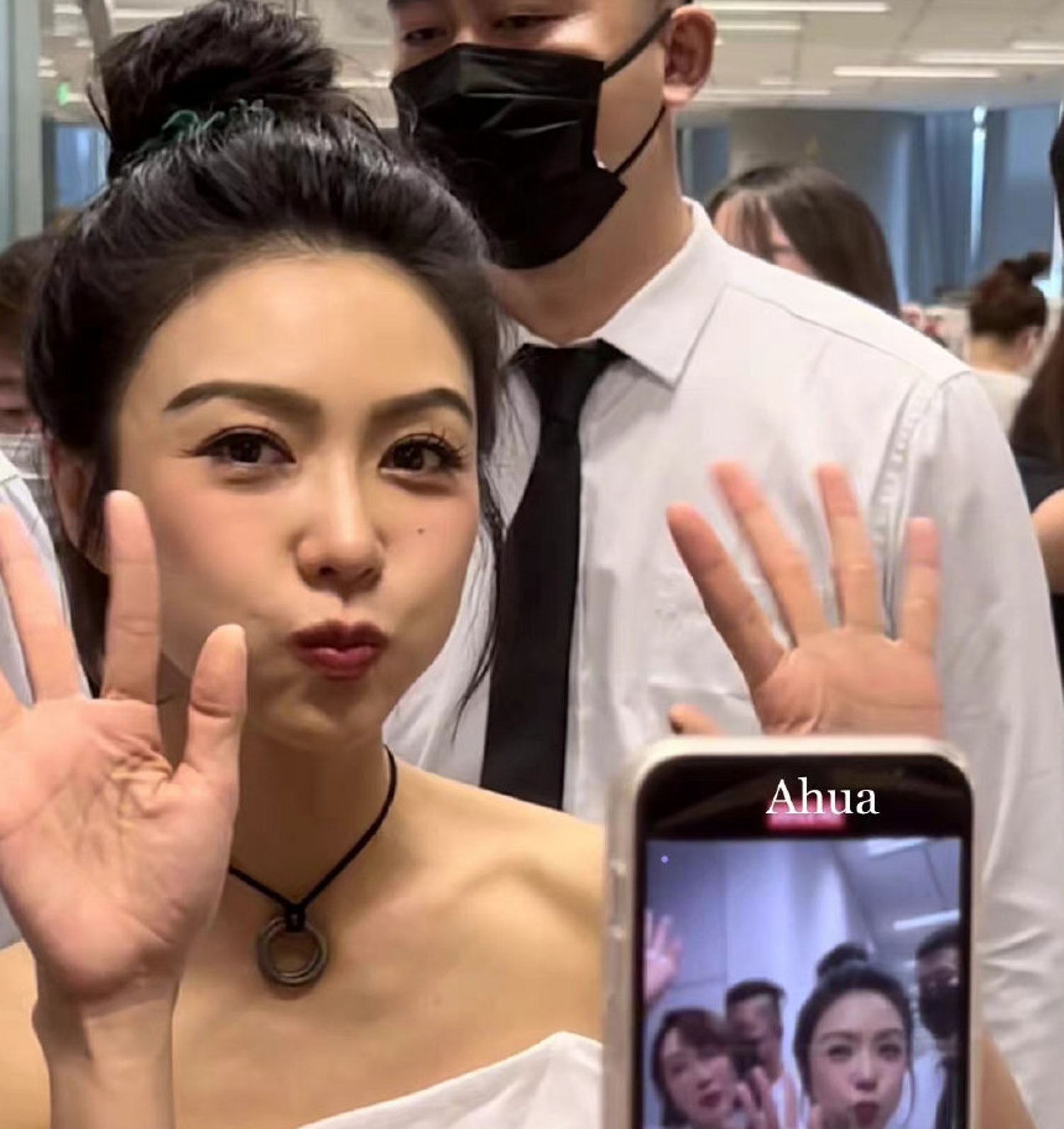 Fiona生圖非常耐看。(Ahua微博圖片) Fiona生圖非常耐看。(Ahua微博圖片)