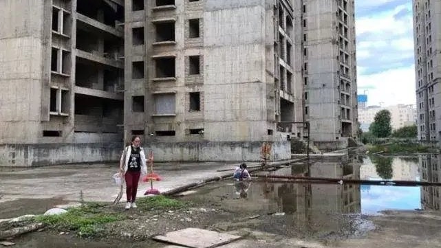 房地產市場風險正在向社會風險和金融風險轉變|安邦智庫 房地產市場風險正在向社會風險和金融風險轉變|安邦智庫