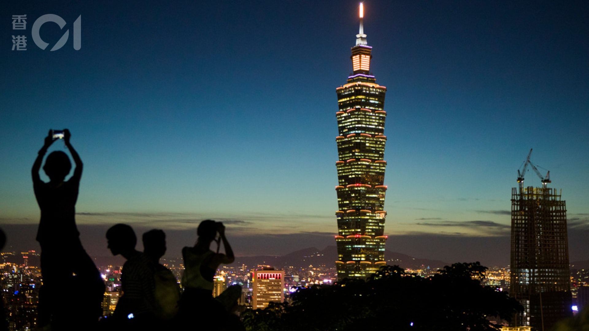 台灣開關 11 7起准港人跟團入境縱橫遊 2999四天團一日已成團 台灣開關 11 7起准港人跟團入境縱橫遊 2999四天團一日已成團