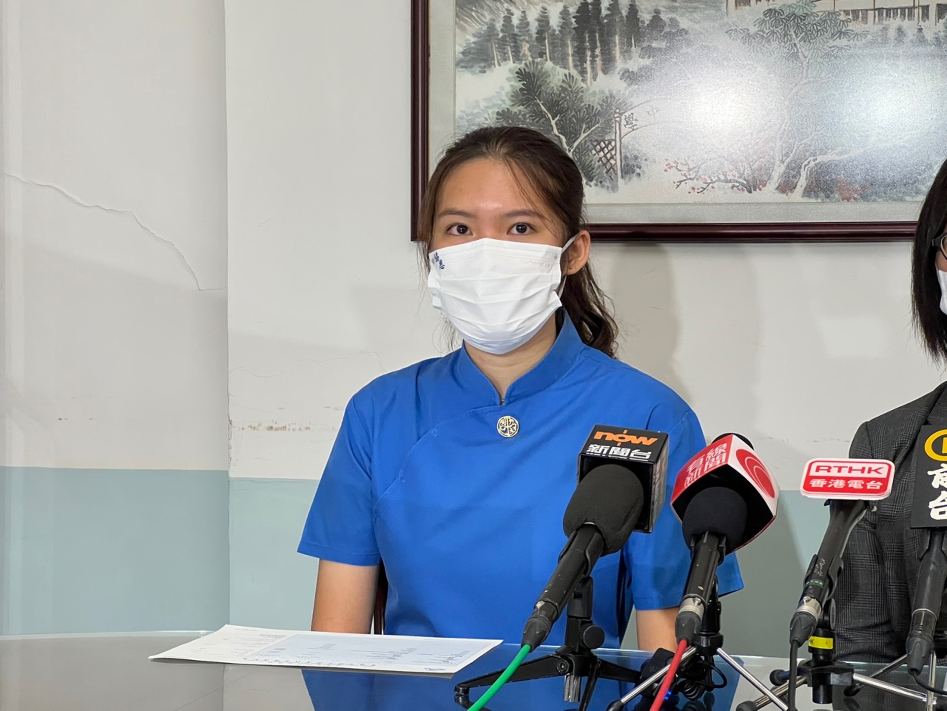 DSE中學文憑試7月20日放榜,協恩中學周愷彤成為今年兩名女超級狀元之一。(馬煒傑攝) DSE中學文憑試7月20日放榜,協恩中學周愷彤成為今年兩名女超級狀元之一。(馬煒傑攝)