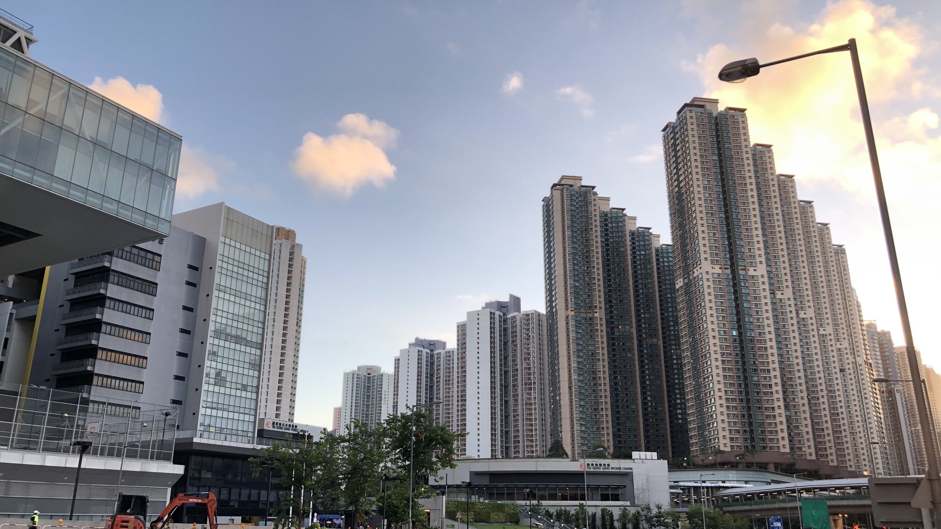 天氣交通 今日最高氣溫約35度日間酷熱早上局部地區有雨 天氣交通 今日最高氣溫約35度日間酷熱早上局部地區有雨