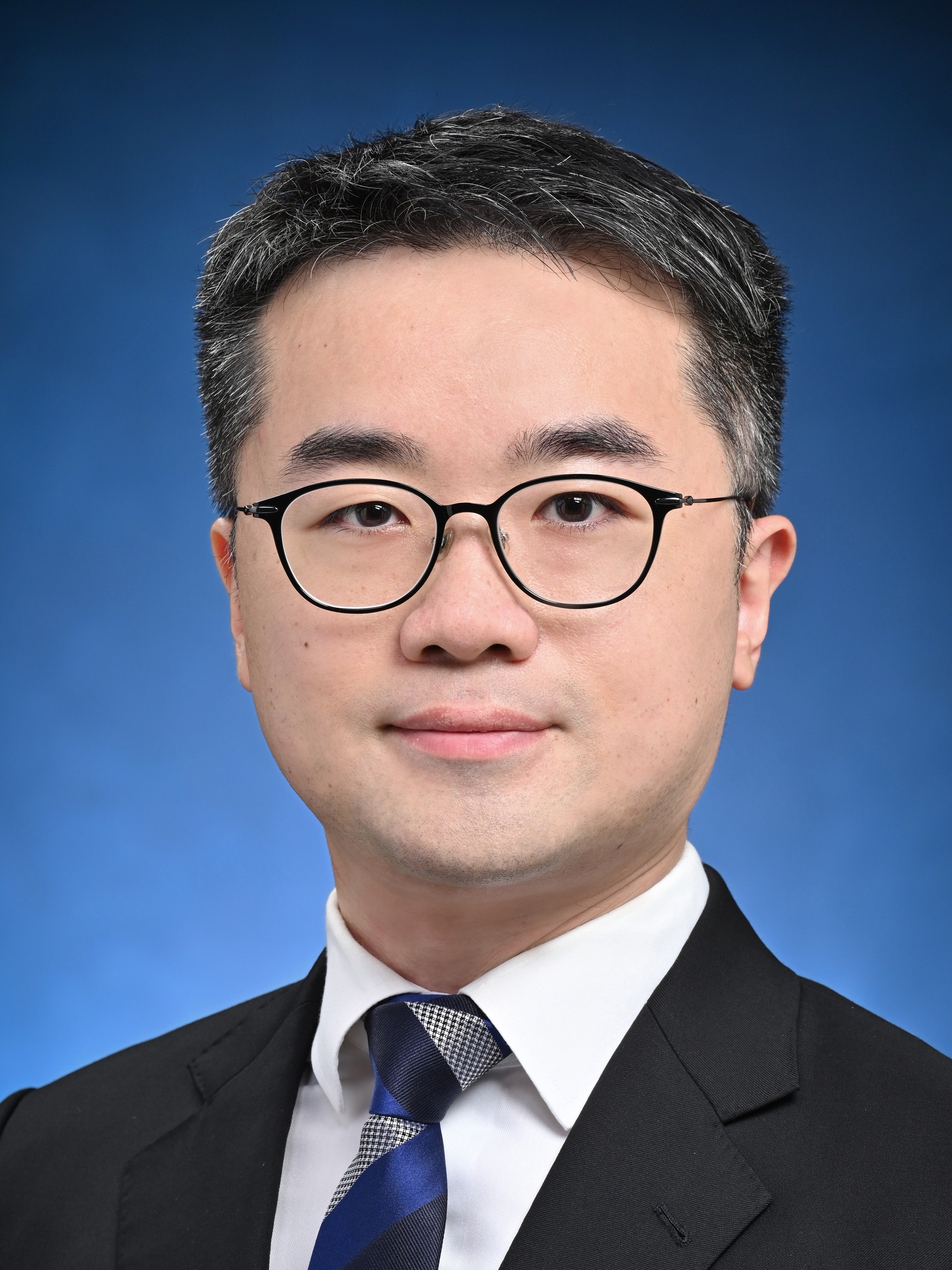 教育局副局長施俊輝。 教育局副局長施俊輝。