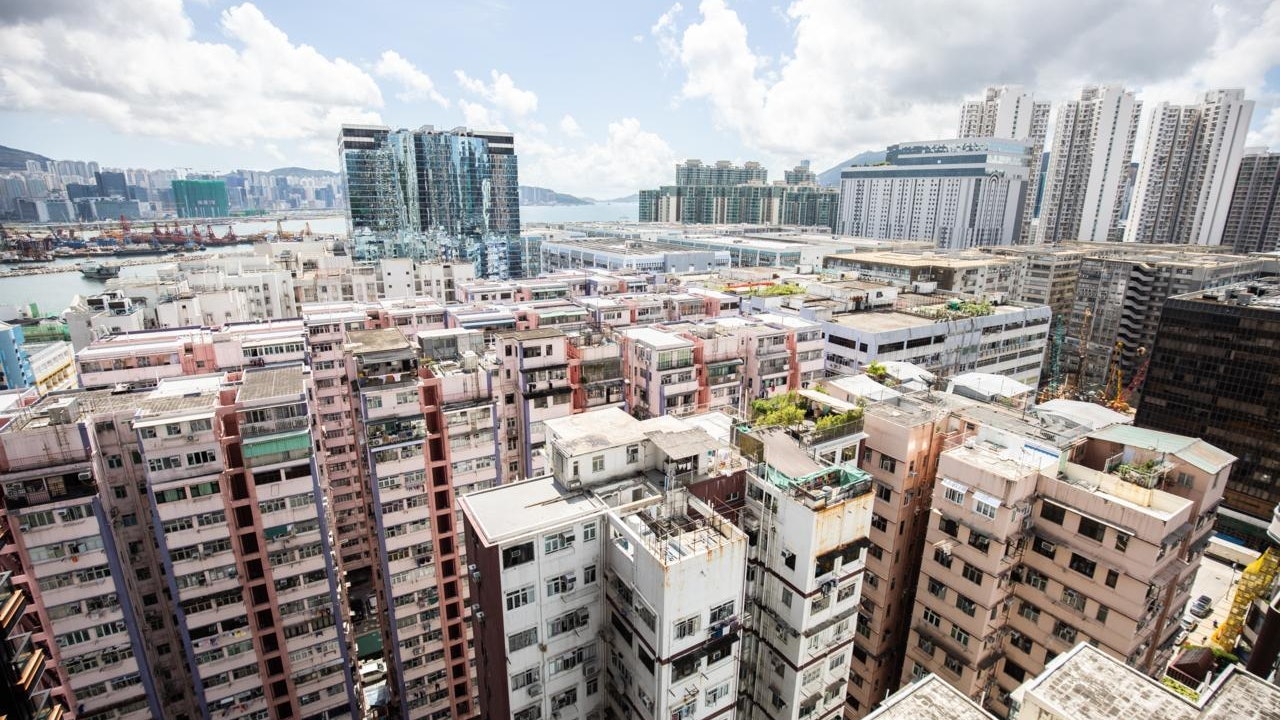 CCL按周跌0.67% 八周內兩度跌破180點 九龍CCL Mass創14周新低 CCL按周跌0.67% 八周內兩度跌破180點 九龍CCL Mass創14周新低