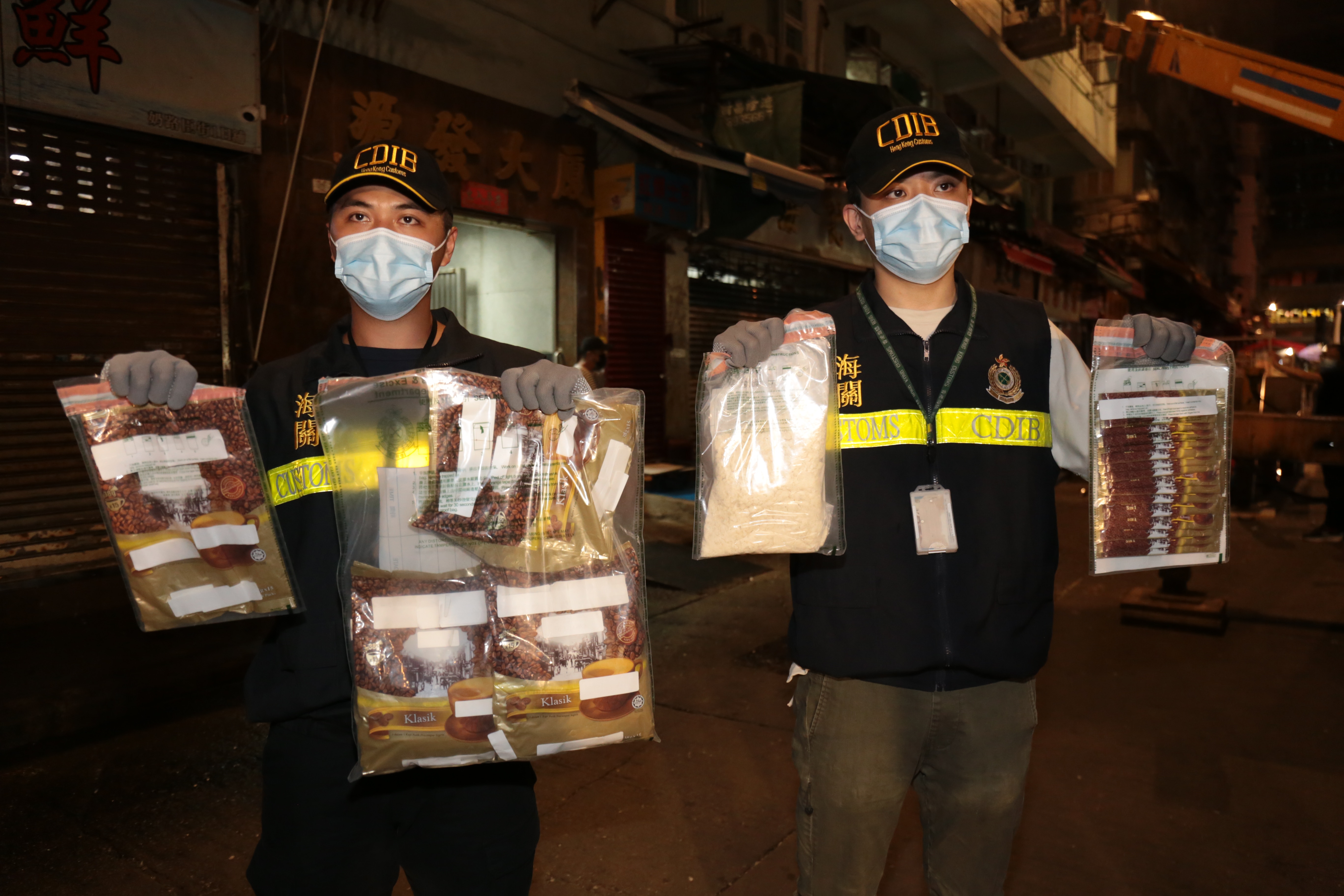 馬來西亞寄港咖啡粉藏$220萬可卡因海關拘無業男 – 香港01