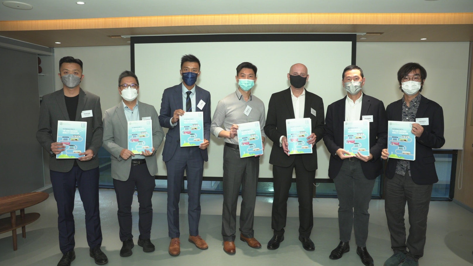 三巴士公司、環團等組聯盟 促政府為零排放巴士制定明確時間表 三巴士公司、環團等組聯盟 促政府為零排放巴士制定明確時間表