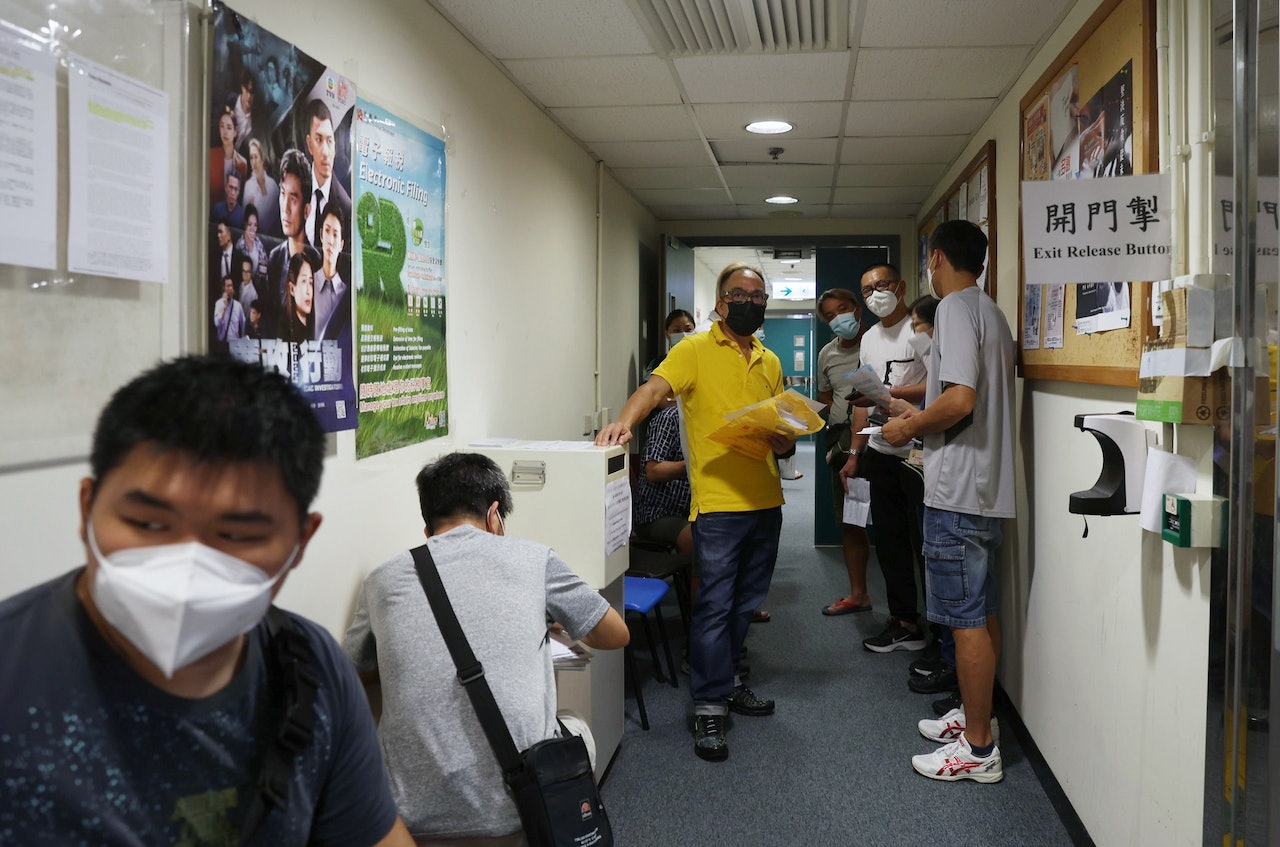 新一輪消費券有十多萬市民申請覆核資格。(資料圖片) 新一輪消費券有十多萬市民申請覆核資格。(資料圖片)