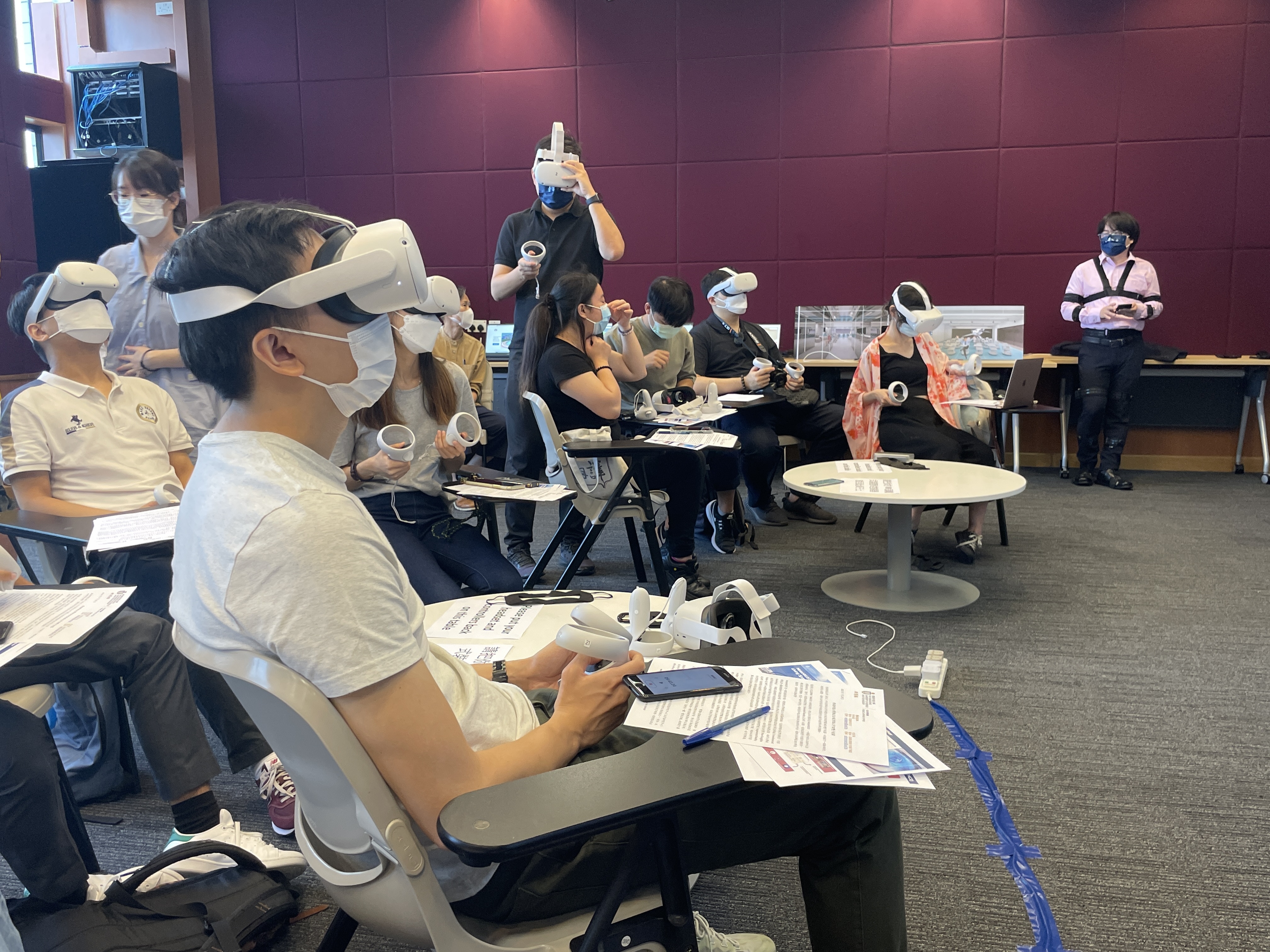 元宇宙｜科大推全球首個實體數碼雙子校園　戴VR上堂接通港穗園區