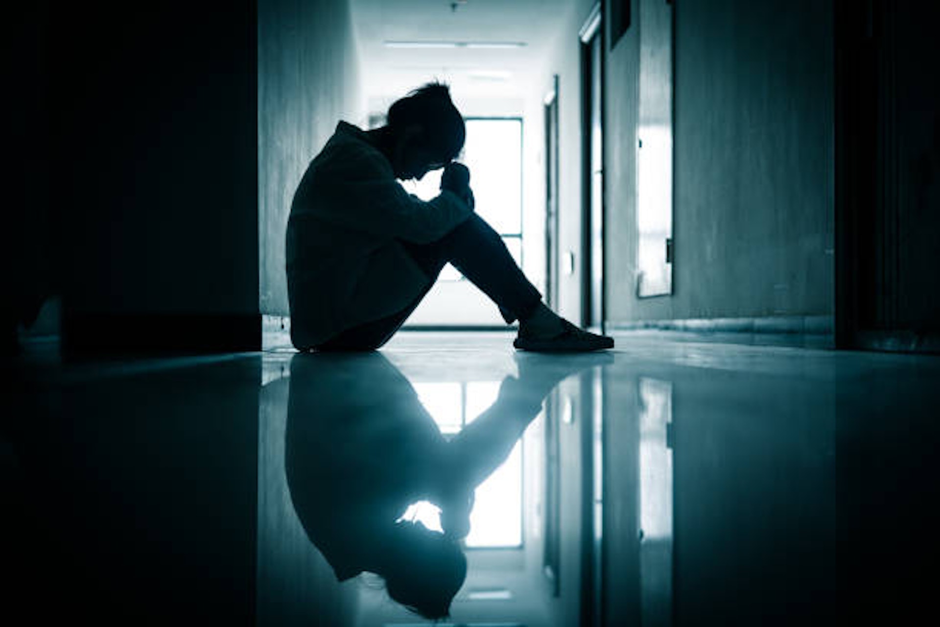 【抑鬱症症狀︳抑鬱症治療方法】世界衛生組織將憂鬱症列為世界第2大疾病。(Getty Images)