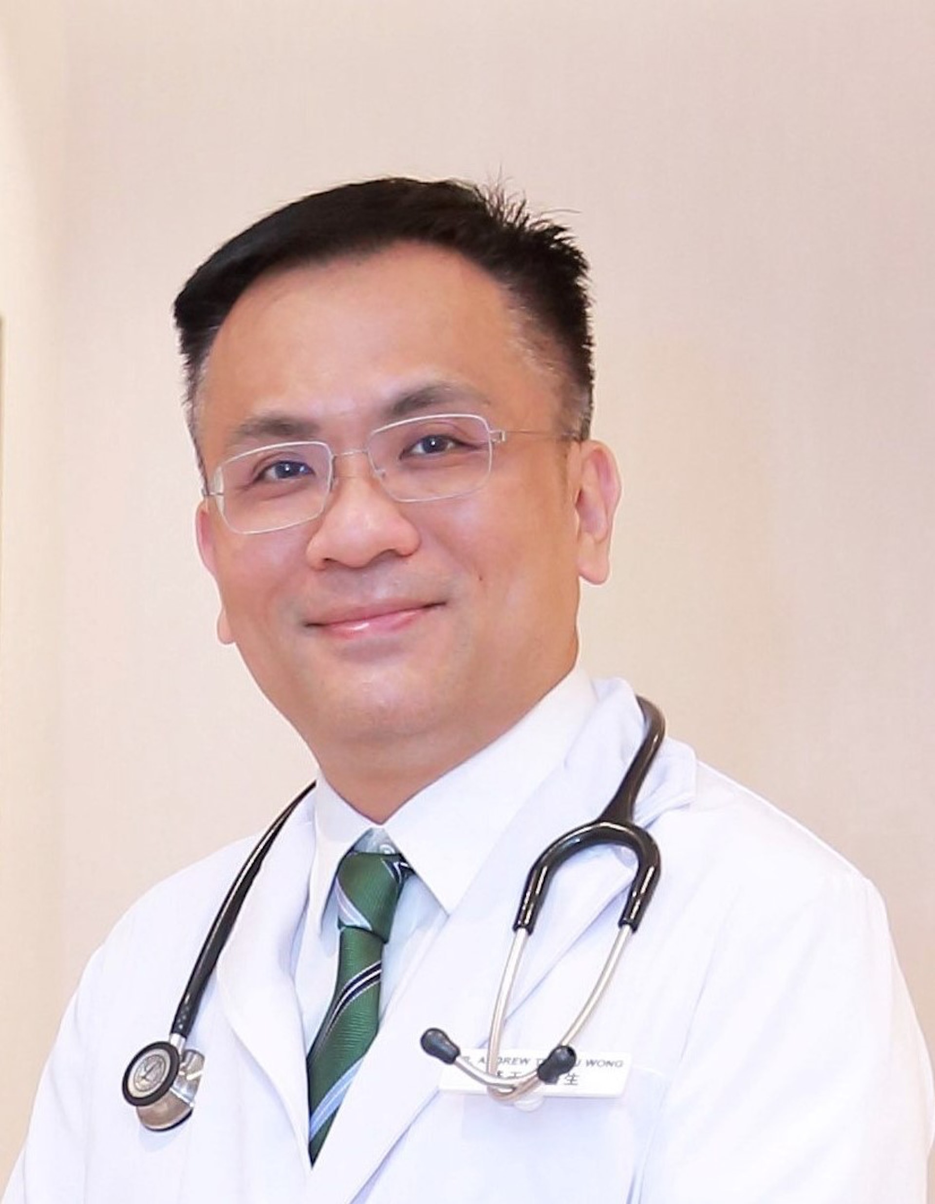 醫善同行醫學顧問、感染及傳染病專科黃天祐醫生。 醫善同行醫學顧問、感染及傳染病專科黃天祐醫生。