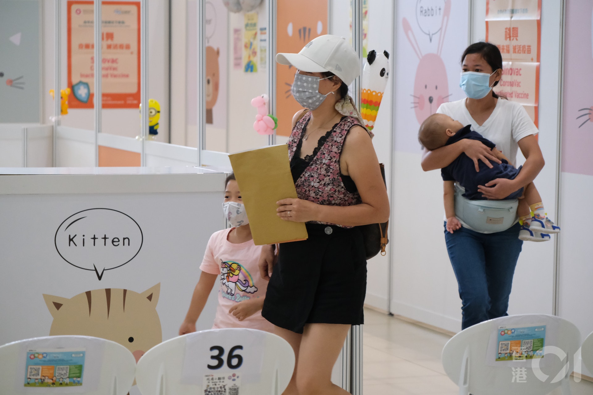 香港兒童醫院兒童社區疫苗接種中心8月15日起同時為兒童提供科興和復必泰疫苗的接種服務。（盧翊銘攝）