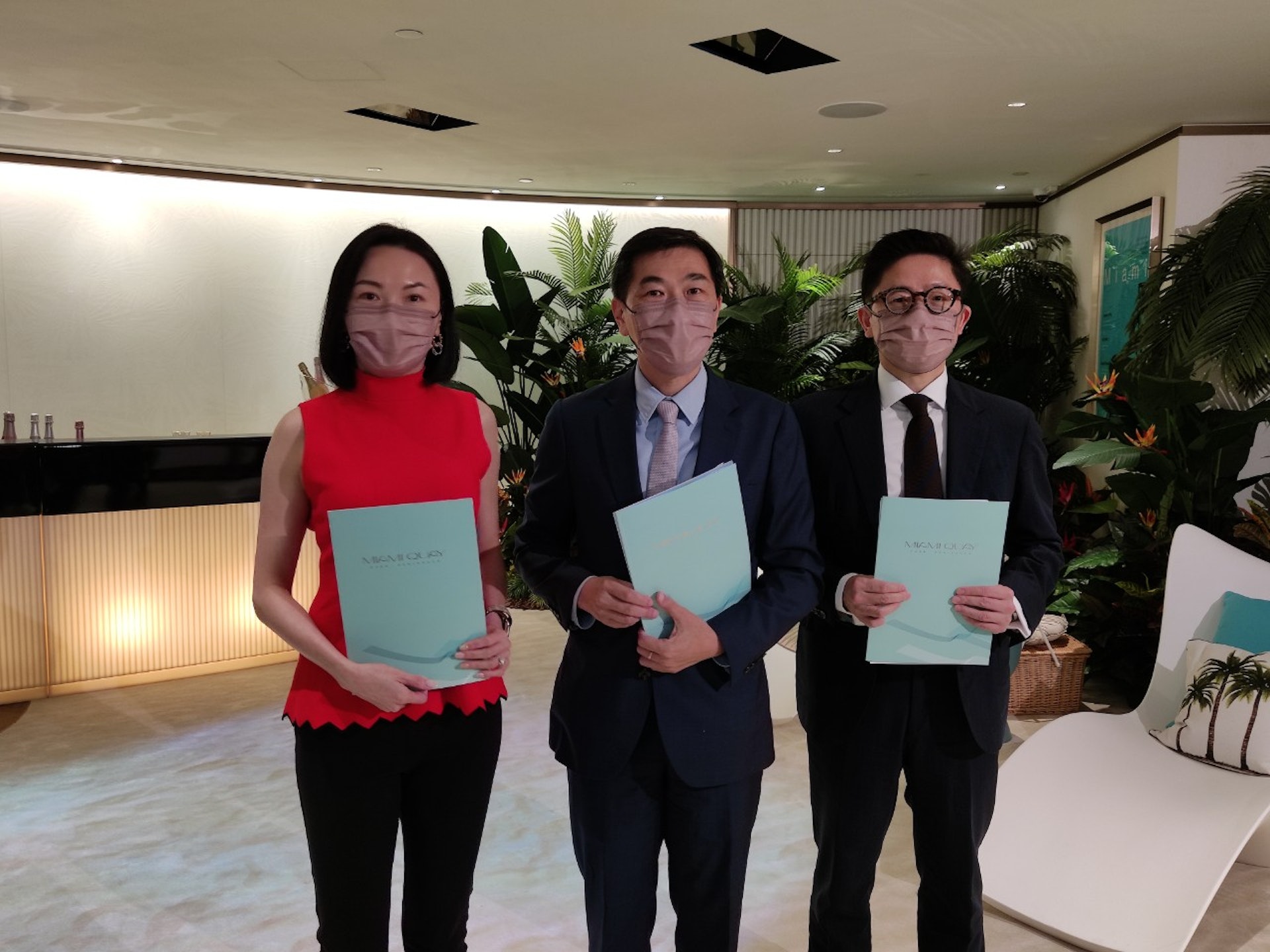左起:會德豐地產總經理(市務) 陳惠慈、會德豐地產常務董事黃光耀、會德豐地產總經理(業務拓展) 楊偉銘 左起:會德豐地產總經理(市務) 陳惠慈、會德豐地產常務董事黃光耀、會德豐地產總經理(業務拓展) 楊偉銘