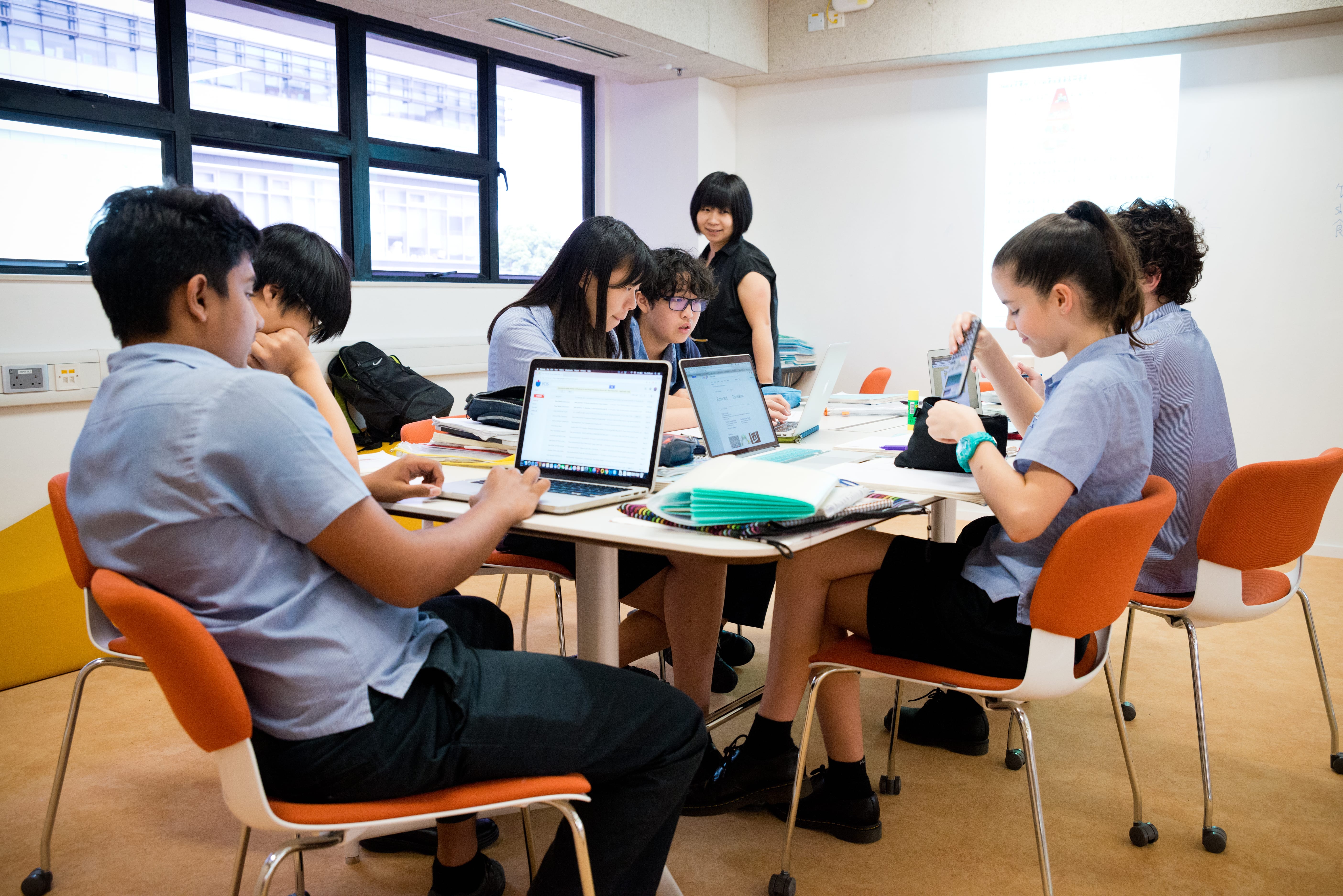 IGCSE｜耀中3學生獲10A*成會考狀元　王錦輝中學一考生成高考狀元