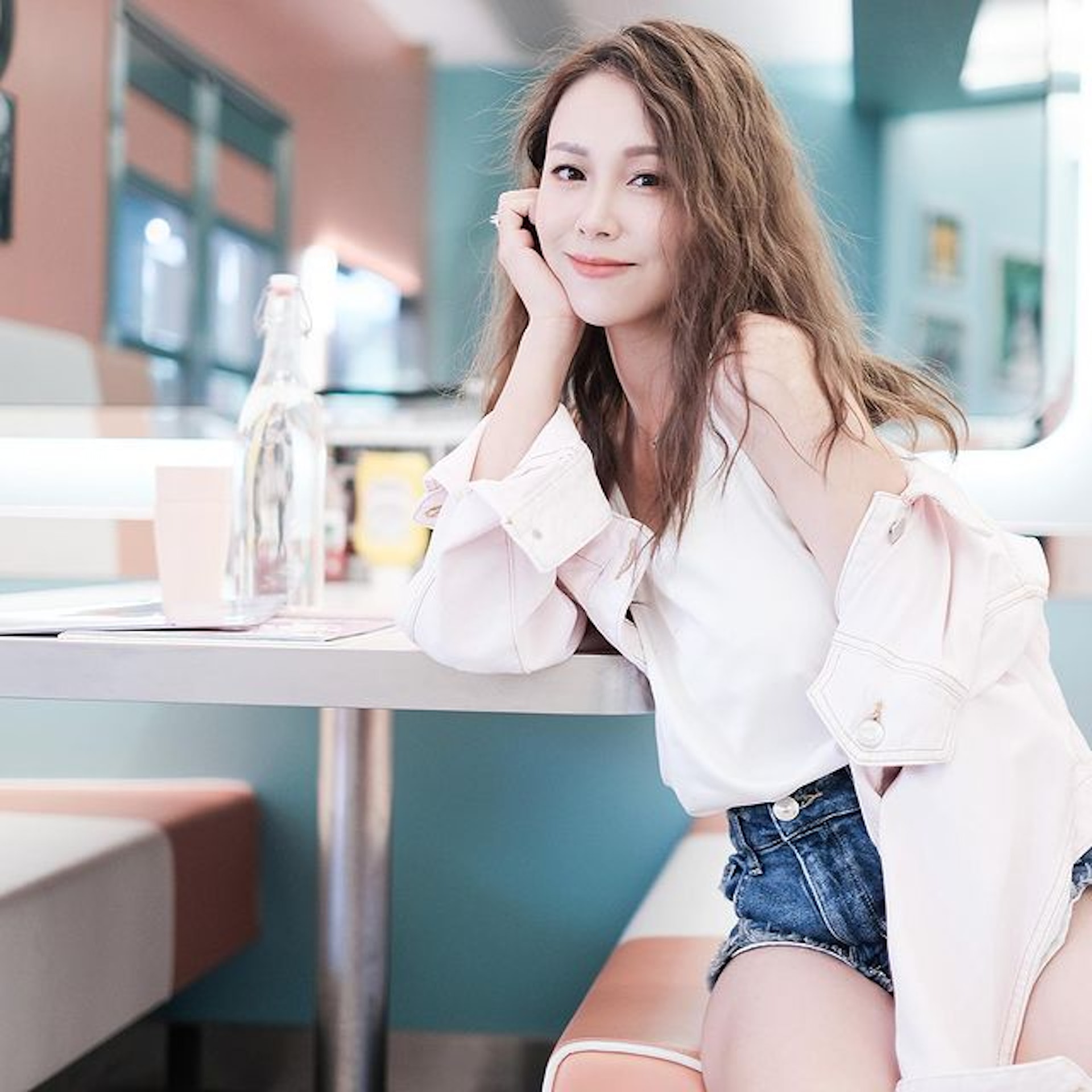 Celia K. (Celia K. ig) Celia K. (Celia K. ig)