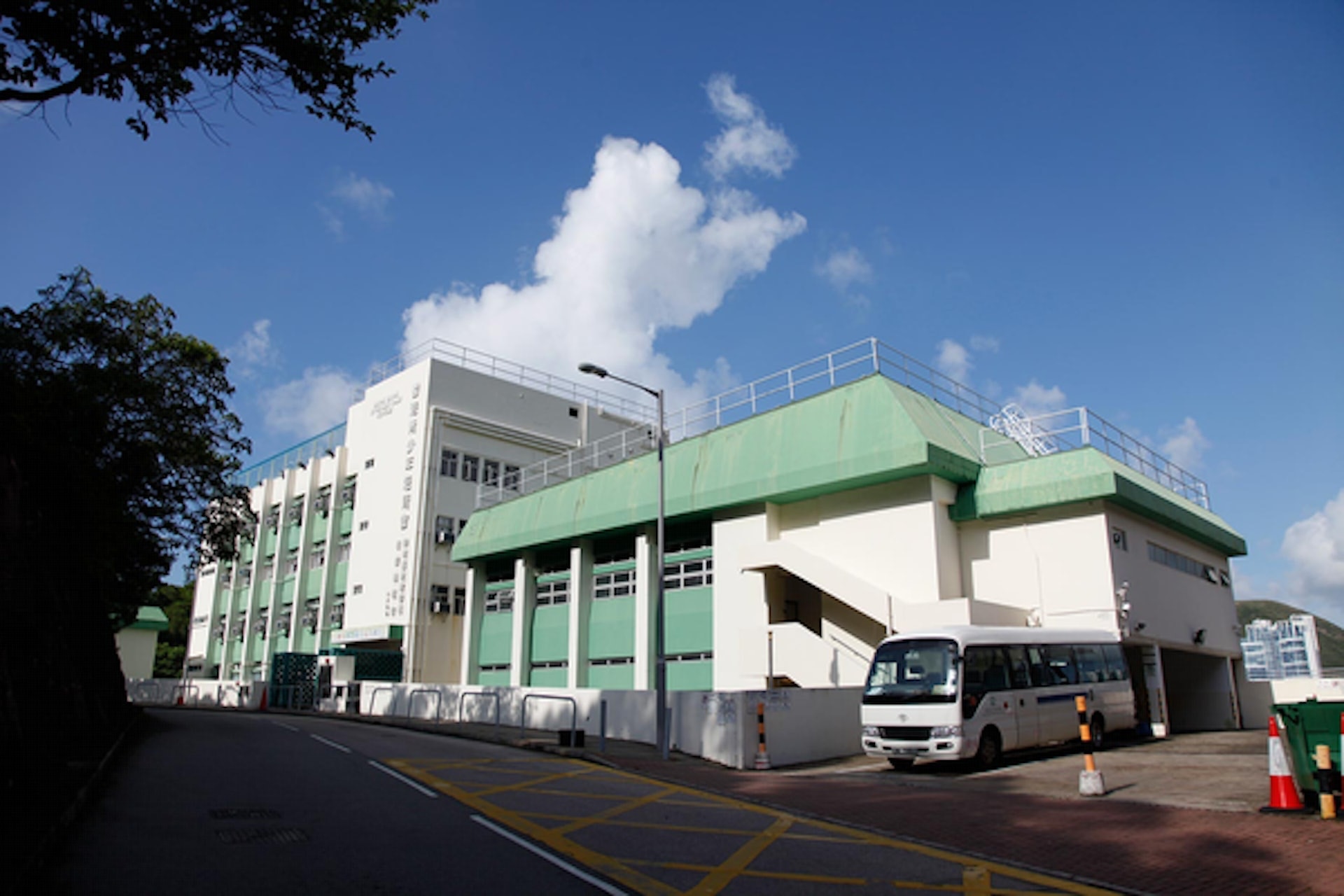 陳南昌校政風波｜校董會批被炒校長引致撕裂　撐署任校長具親和力