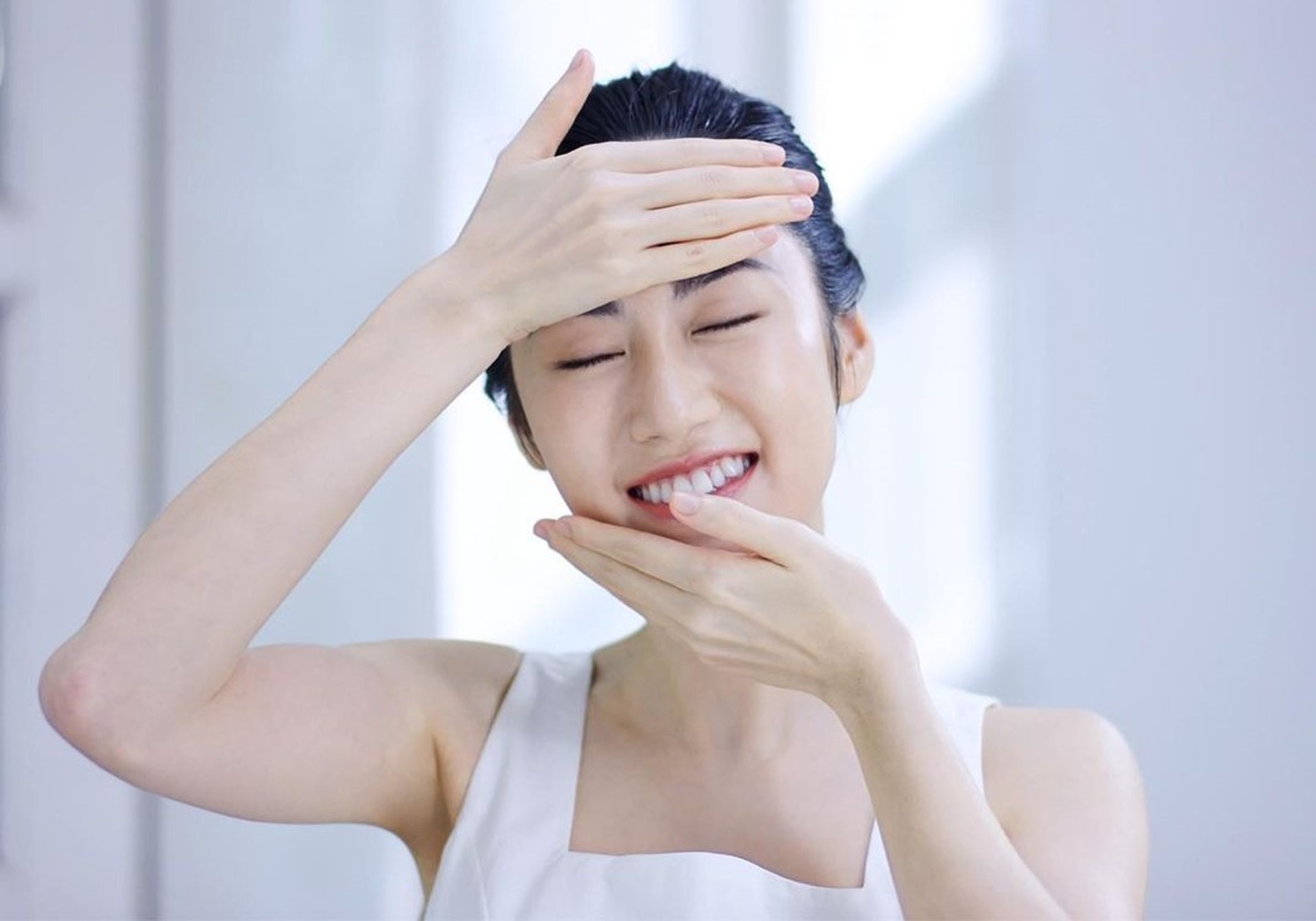 療程後應加強保濕,為肌膚保持足夠水份,使膠原蛋白回復得更好更快 (圖片: ShutterStock) 療程後應加強保濕,為肌膚保持足夠水份,使膠原蛋白回復得更好更快 (圖片: ShutterStock)