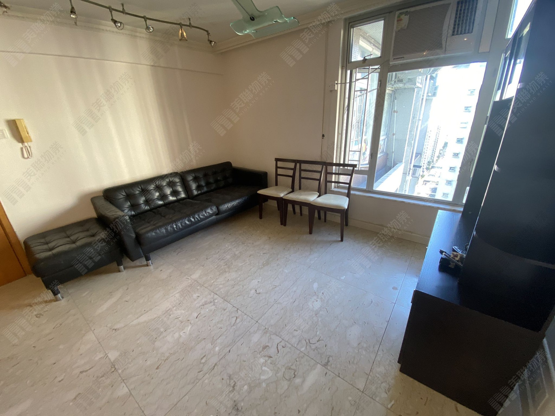 單位配備簡單傢具及裝修。(代理提供) 單位配備簡單傢具及裝修。(代理提供)
