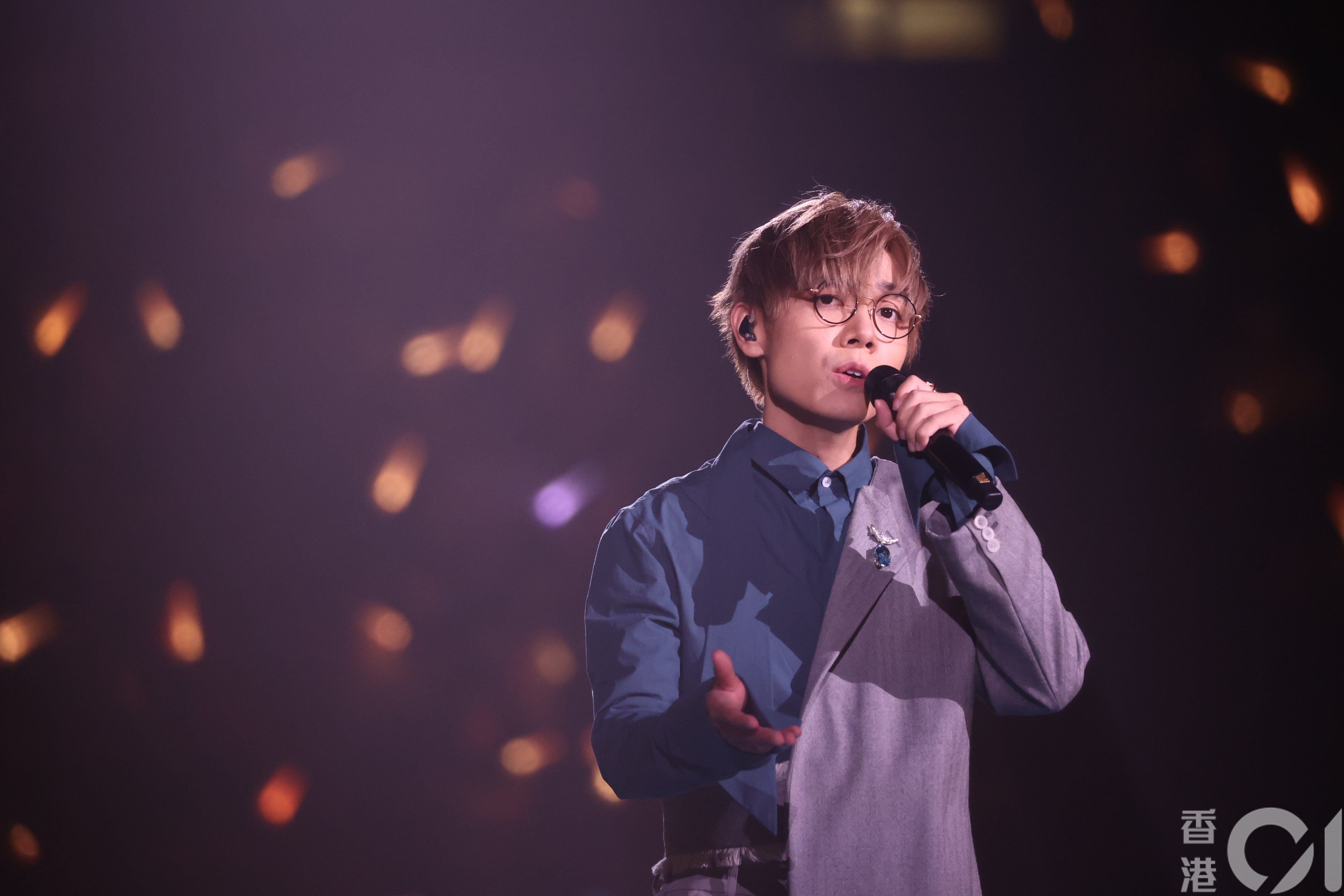 林家謙演唱會 | 憂唔夠歌早散場獲林夕鼓勵：王菲都係10點3完
