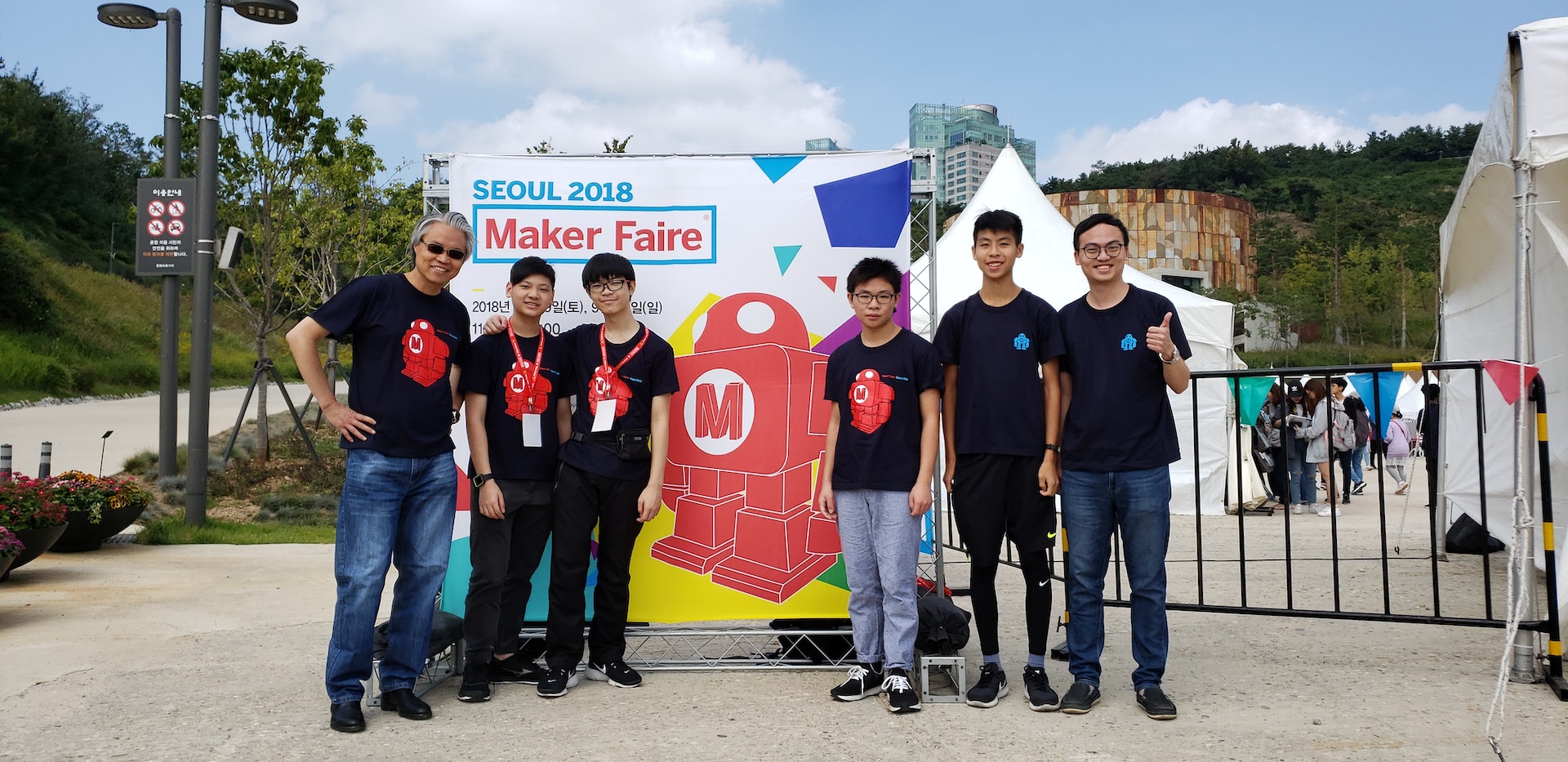 萬鈞匯知中學學生到韓國參加「Maker Faire Seoul」。（萬鈞匯知中學提供）
