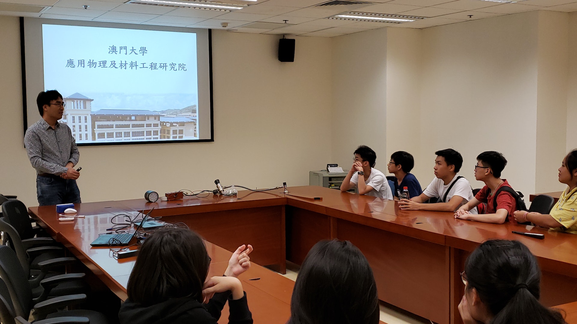 萬鈞匯知中學學生參加澳門大學交流團。(萬鈞匯知中學提供) 萬鈞匯知中學學生參加澳門大學交流團。(萬鈞匯知中學提供)