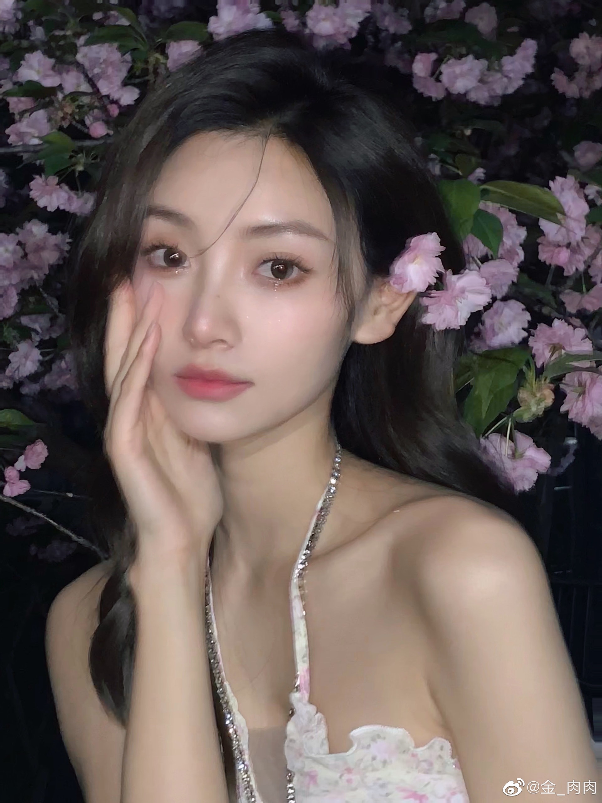 ytVGa-TffzsbAp58kon5Iw4RfGtFkc7FUrhYZVK4WGU?v=w1920