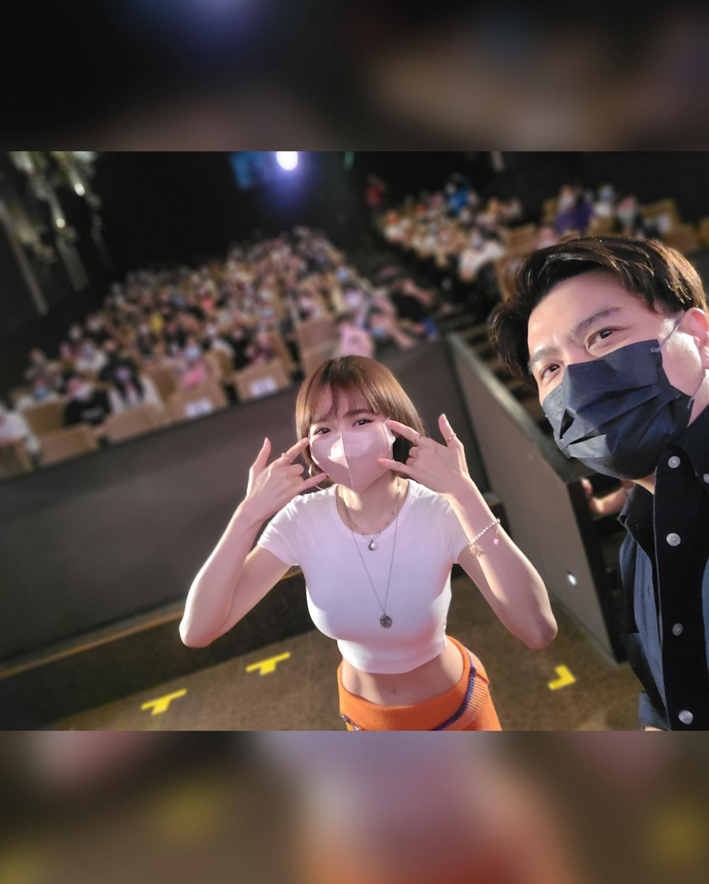 林明禎現身謝票的造型大騷完美身材，引起網民哄動。（IG圖片）