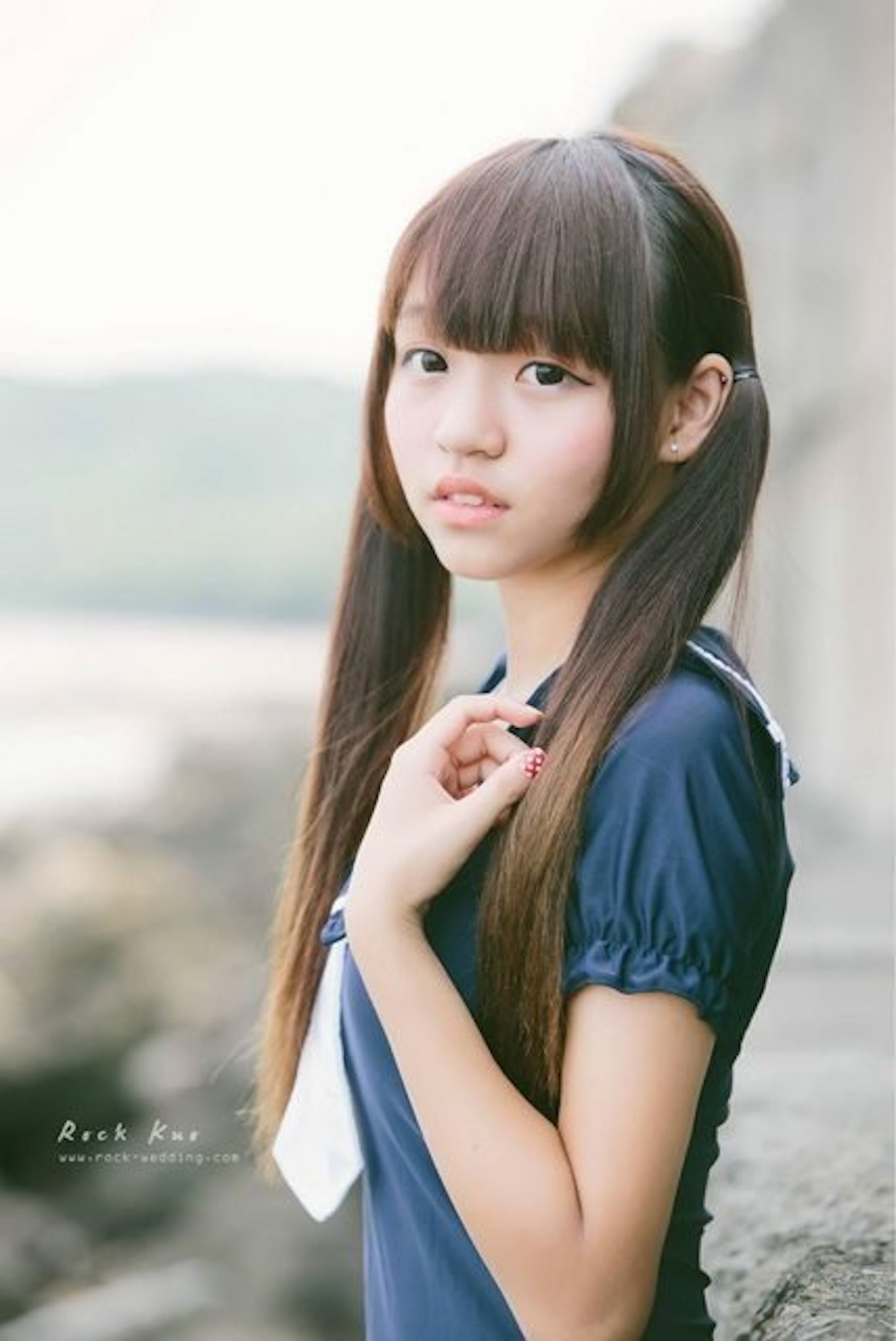 林襄火速回應隆胸整容傳聞怒發60字向網民挑機 惡意的人很多 林襄火速回應隆胸整容傳聞怒發60字向網民挑機 惡意的人很多