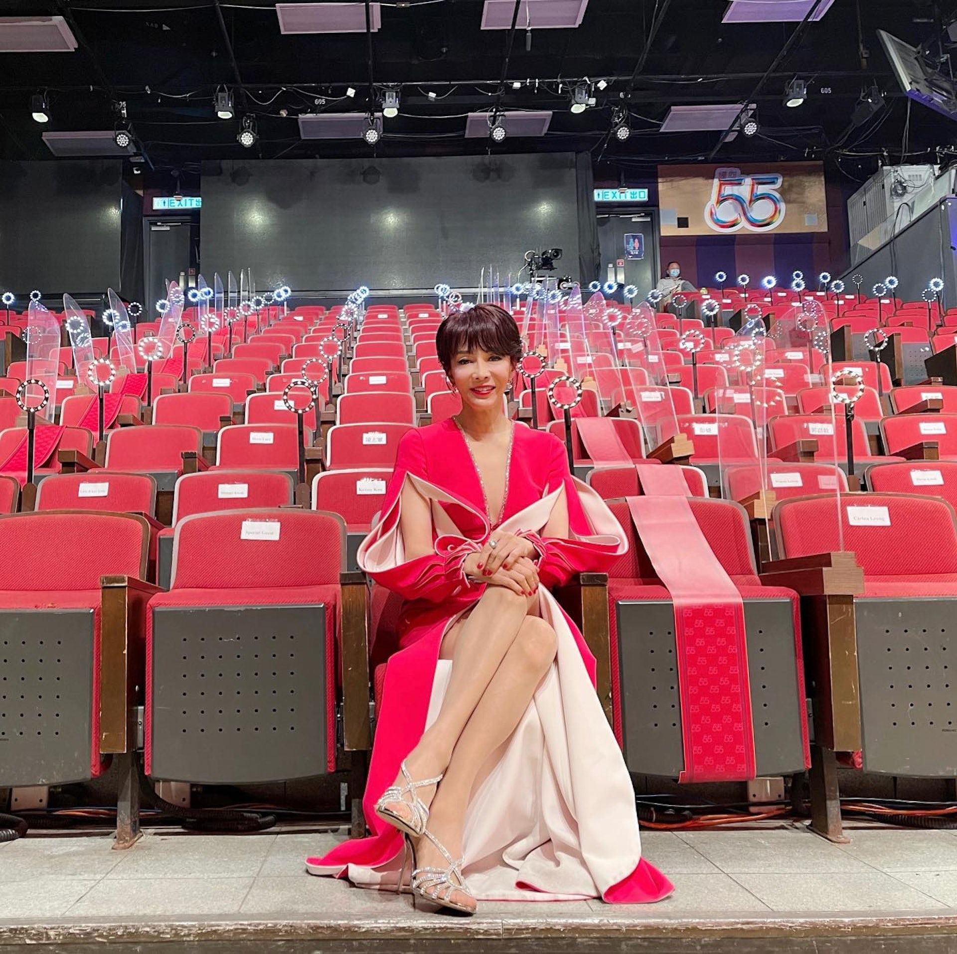 Do姐鄭裕玲是本地金牌司儀,大騷有佢在場特別順暢。(IG:@do_do_cheng)