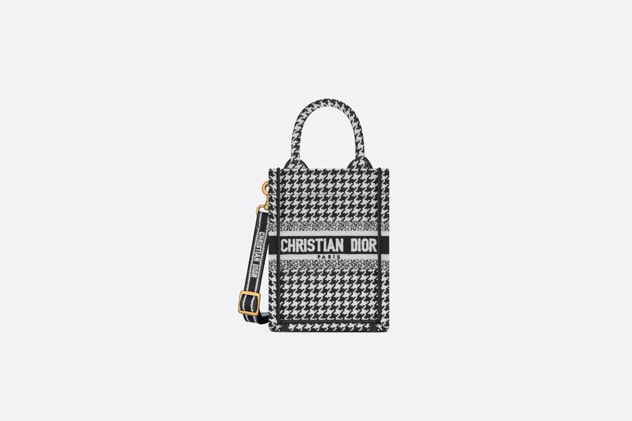Dior秋冬千鳥格紋手袋登場！小碼Dior Book Tote熱賣款超難搶