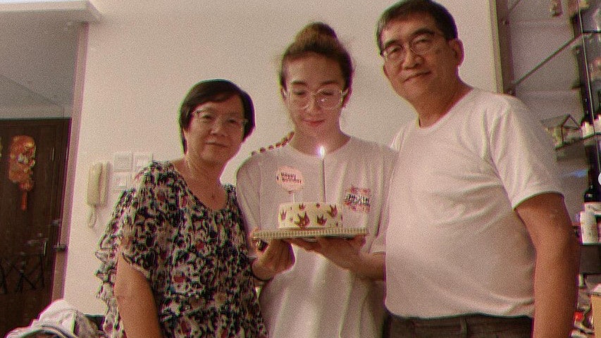 MIRROR演唱會|阿Mo針灸療程已完成一個階段 李父剷光頭力撐兒子 MIRROR演唱會|阿Mo針灸療程已完成一個階段 李父剷光頭力撐兒子