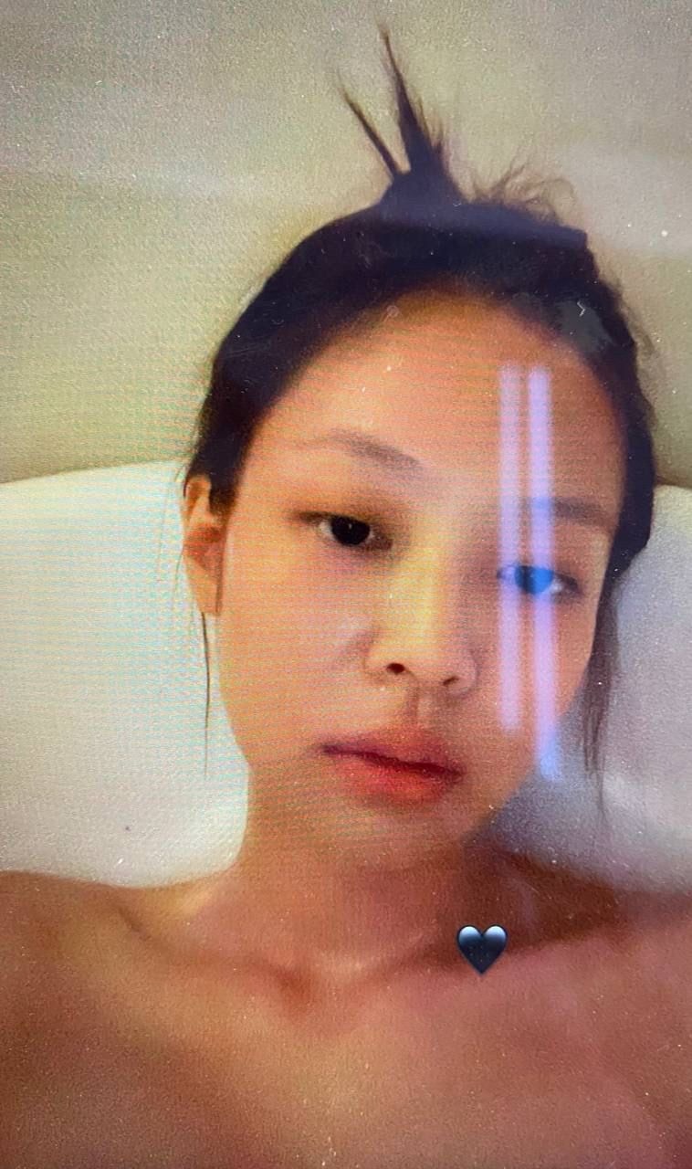 疑似是Jennie的出浴照遭駭客流出。（網上圖片）