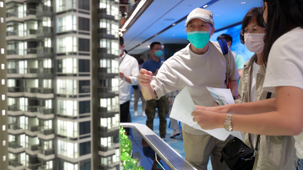 港置調查:逾六成受訪者睇淡樓市 創逾3年半新高 港置調查:逾六成受訪者睇淡樓市 創逾3年半新高