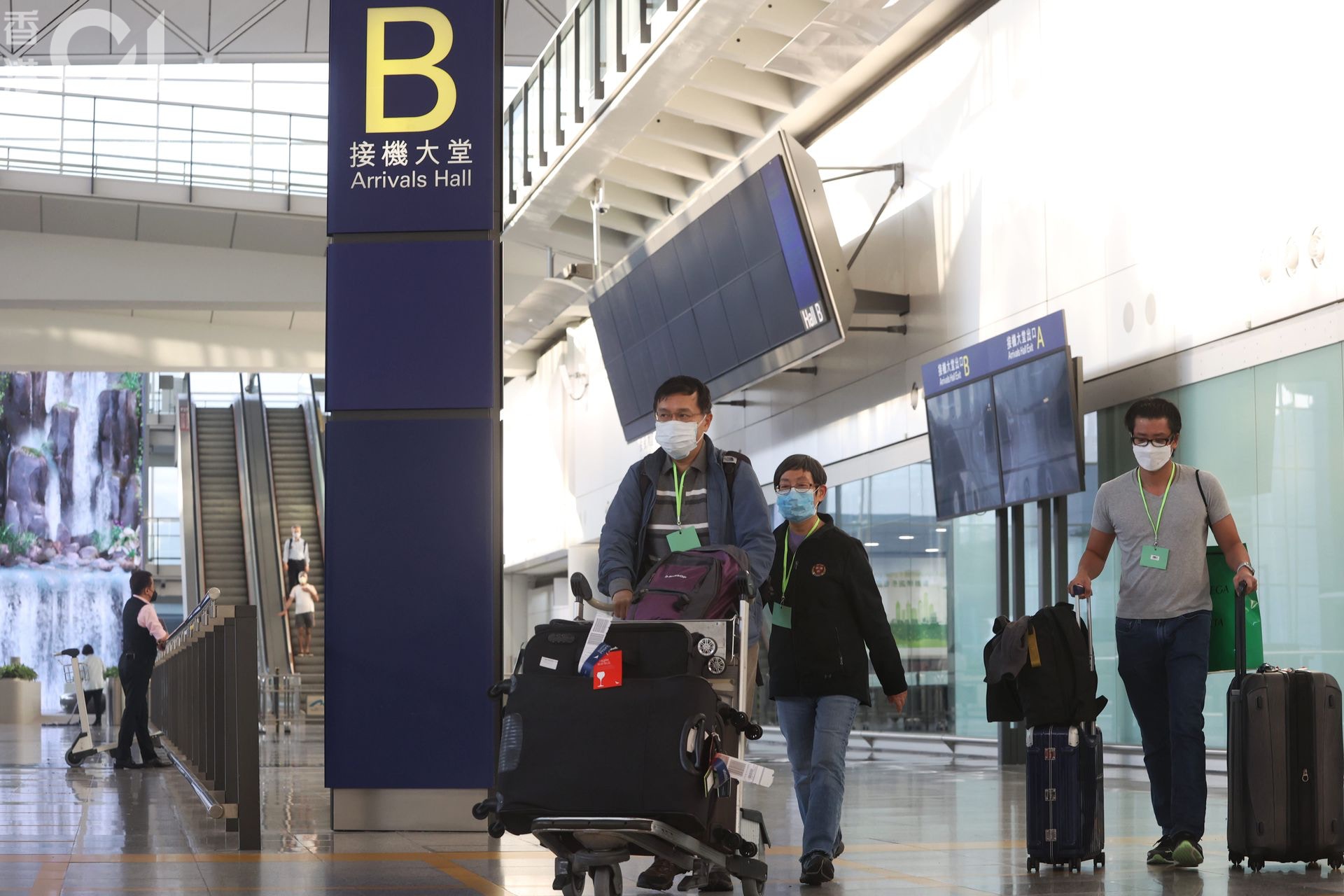 施政報告｜商討逆向隔離與內地通關消息：放寬至「0+0」有困難