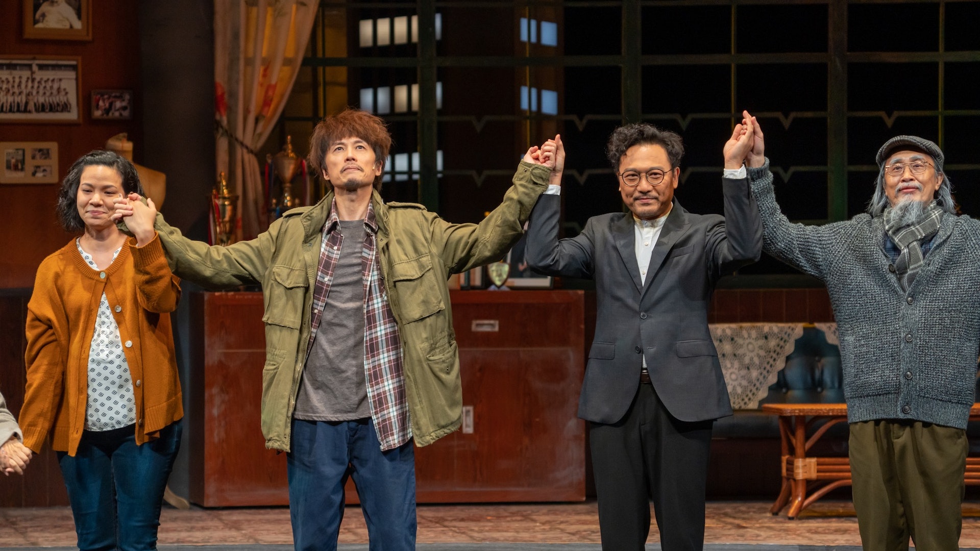 最後禮物|黃子華一口氣演完50場舞台劇:演完每一場都死咗咁滯 最後禮物|黃子華一口氣演完50場舞台劇:演完每一場都死咗咁滯