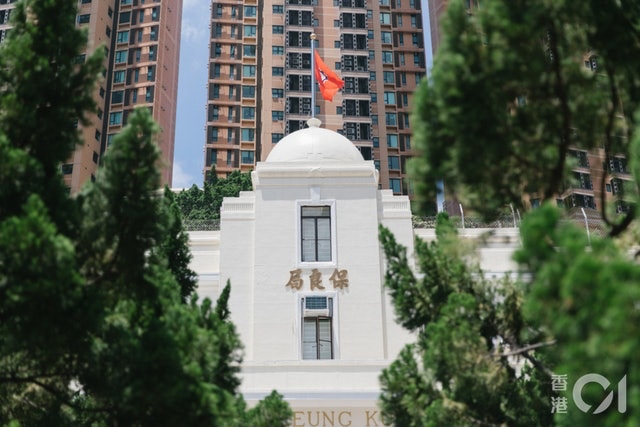 保良局嬰兒組留宿幼兒中心早前爆出虐兒個案，至今兩名職員被捕。（資料圖片）