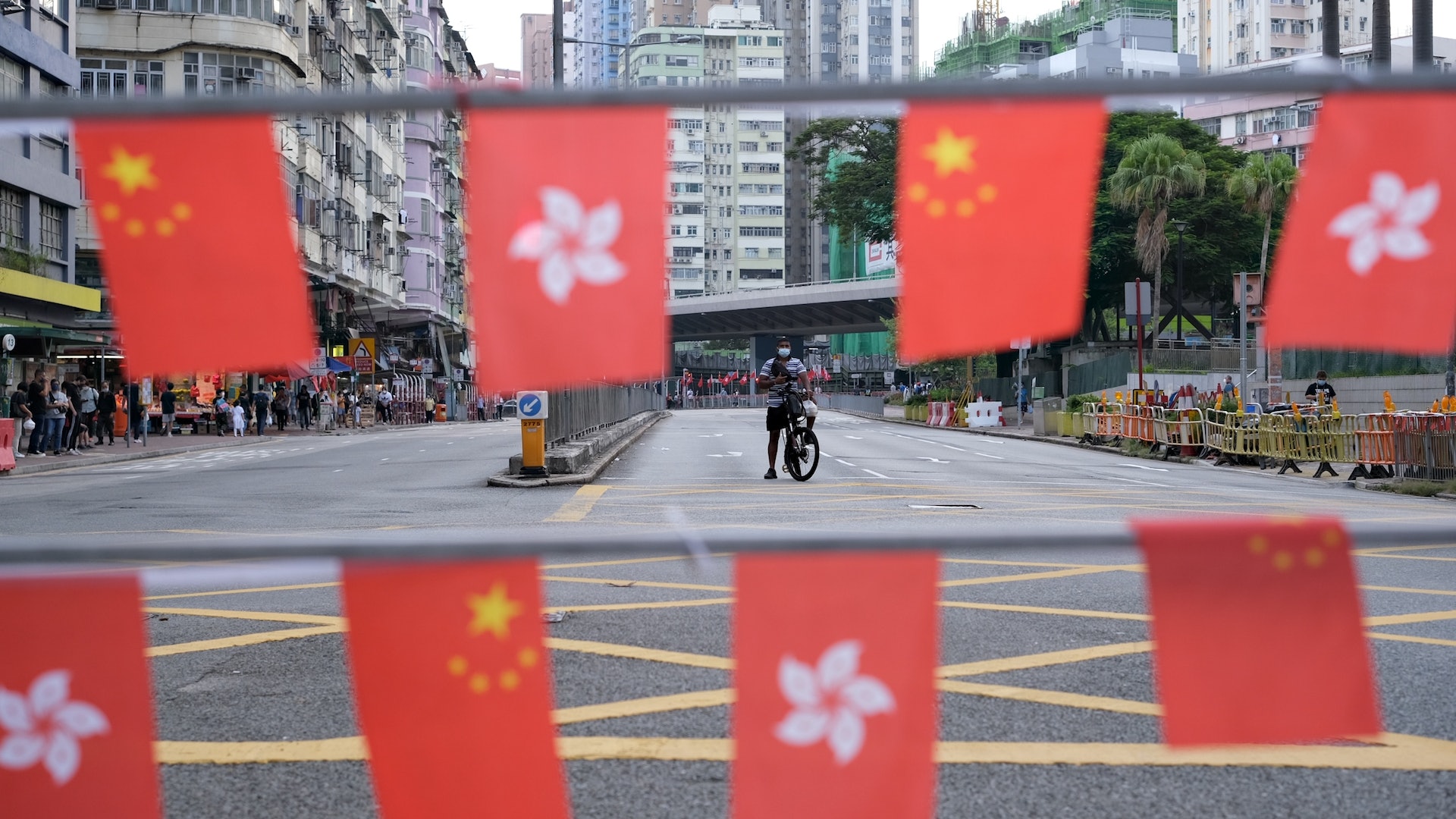 通關內地|政府協調組首開會 保安局與紀律部隊商討準備工作 通關內地|政府協調組首開會 保安局與紀律部隊商討準備工作