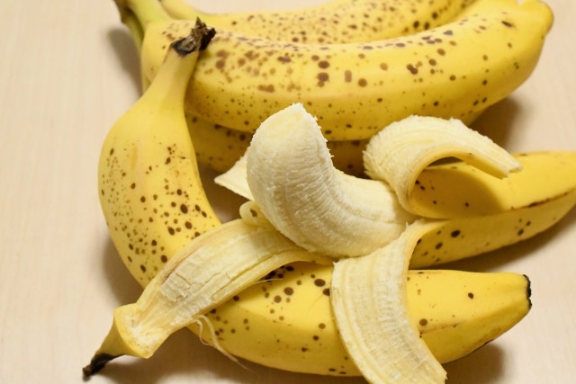 一條香蕉大約有400毫克鉀，是很好的鉀來源，更有指香蕉愈熟愈高鉀。（photo-ac）