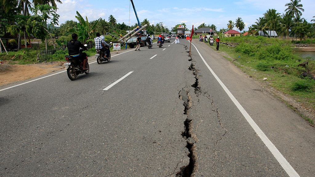 印尼5.8級地震 1死9傷 印尼5.8級地震 1死9傷
