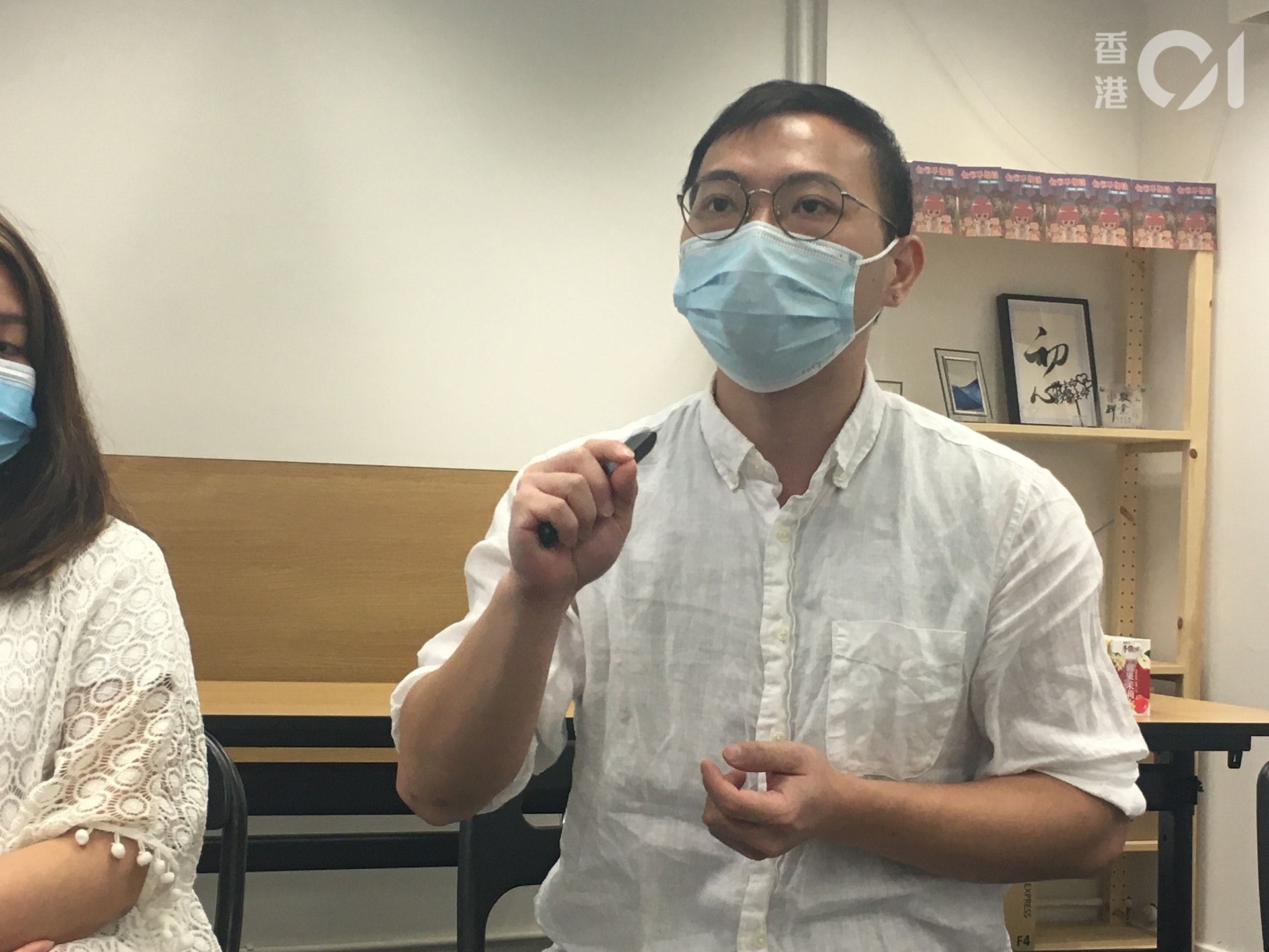 夢境分析師、催眠治療師盧梓冠認為,夢境有助家長協助家長了解兒童的內心感受,及早辨別兒童困境。他表示,不少夢境均由壓力形成,兒童的夢境大多直白,因此可透過分析夢境情節,了解抽象情緒感受的源頭。(黃煦緻攝) 夢境分析師、催眠治療師盧梓冠認為,夢境有助家長協助家長了解兒童的內心感受,及早辨別兒童困境。他表示,不少夢境均由壓力形成,兒童的夢境大多直白,因此可透過分析夢境情節,了解抽象情緒感受的源頭。(黃煦緻攝)